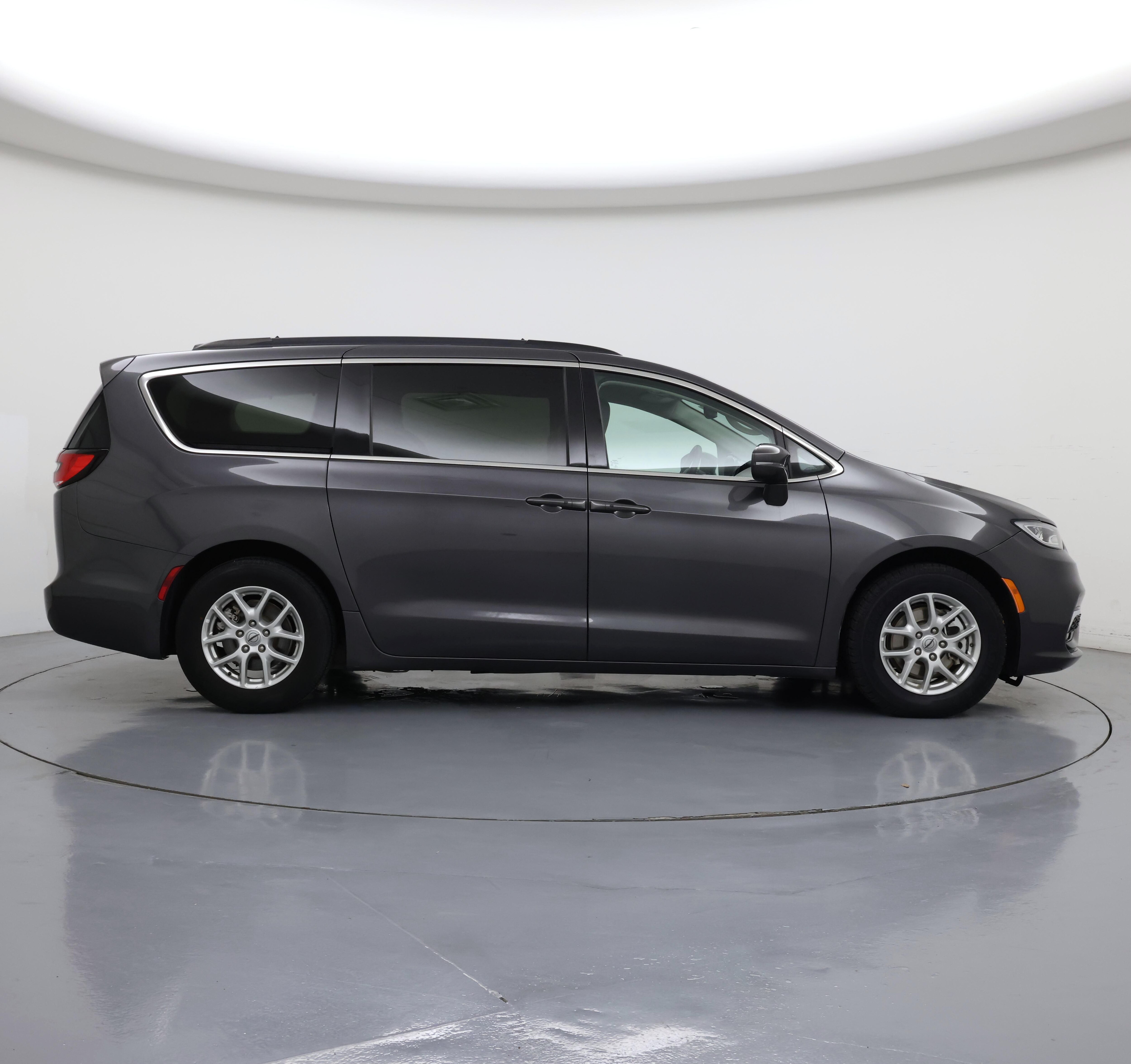 Thumbnail: 2022 Chrysler Pacifica - 7