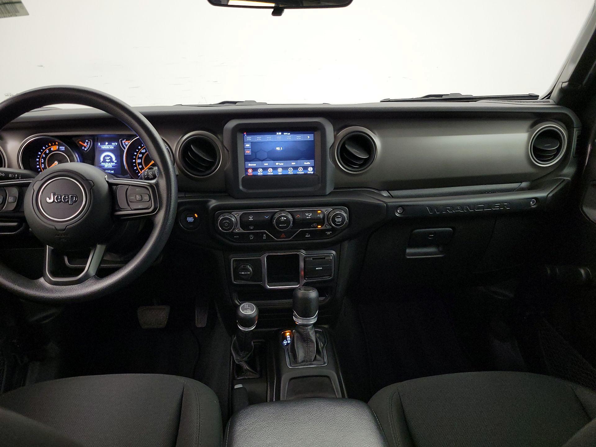 Thumbnail: 2022 Jeep Wrangler - 9