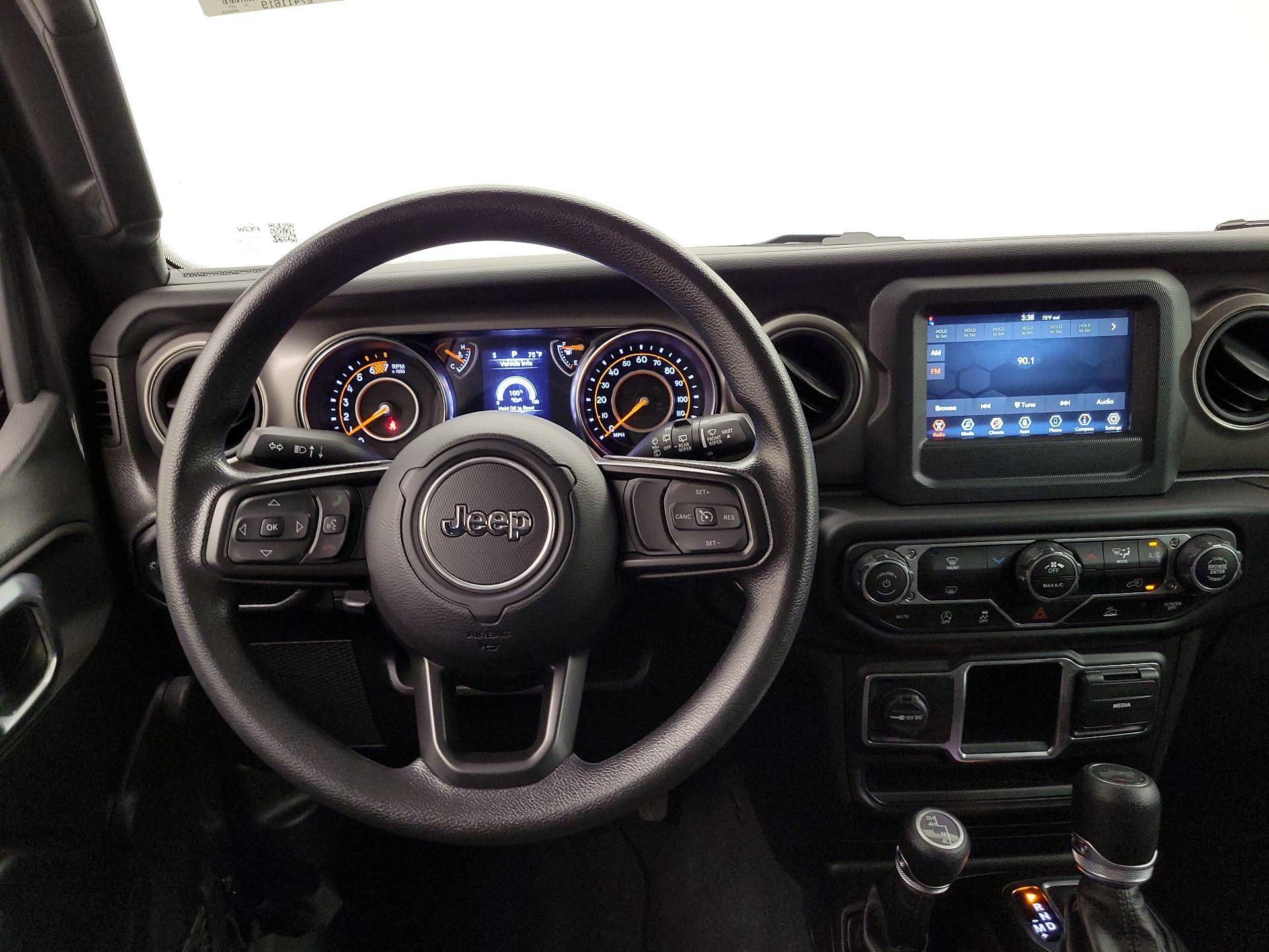 Thumbnail: 2022 Jeep Wrangler - 10