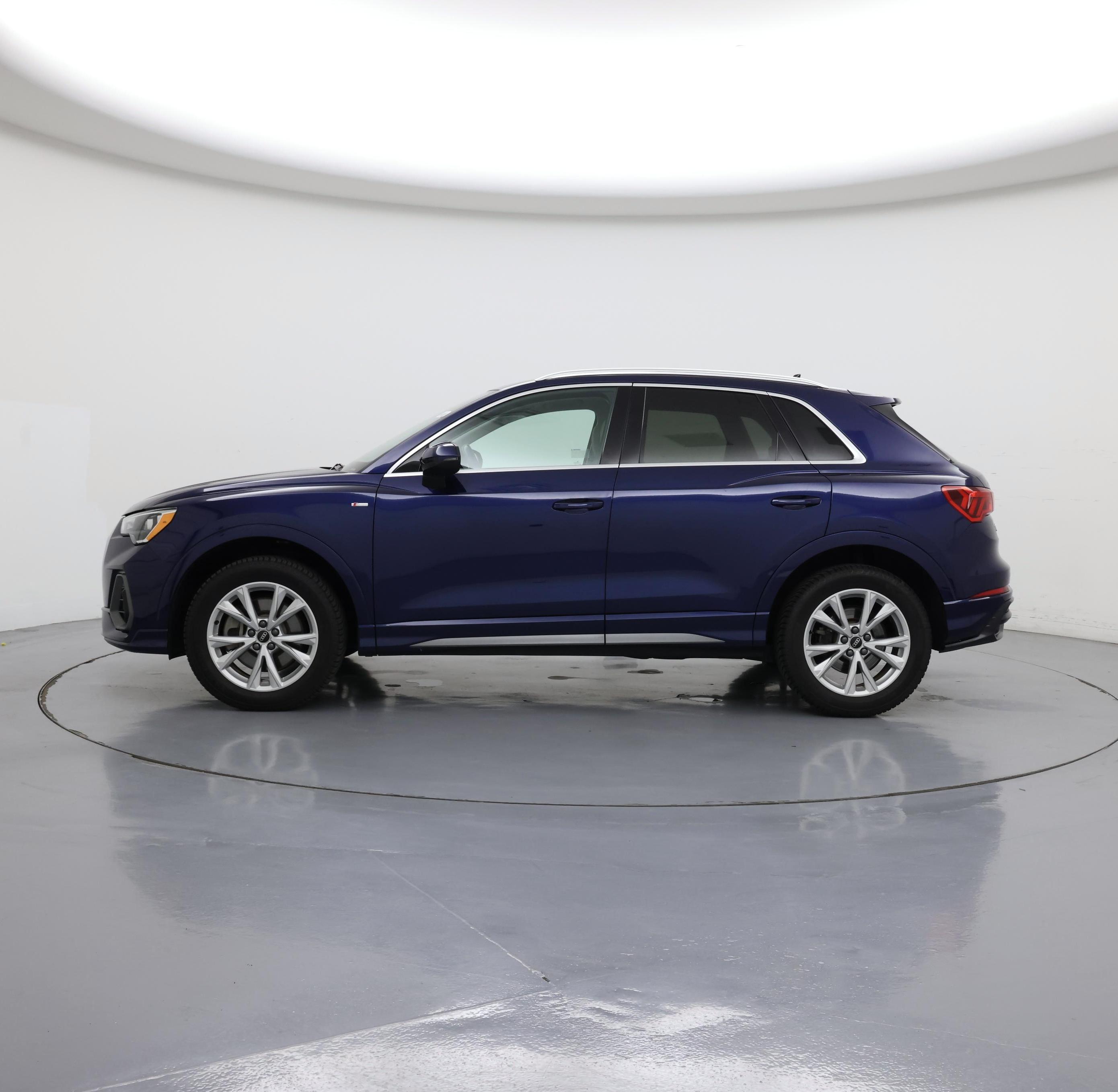 Thumbnail: 2022 Audi Q3 - 3
