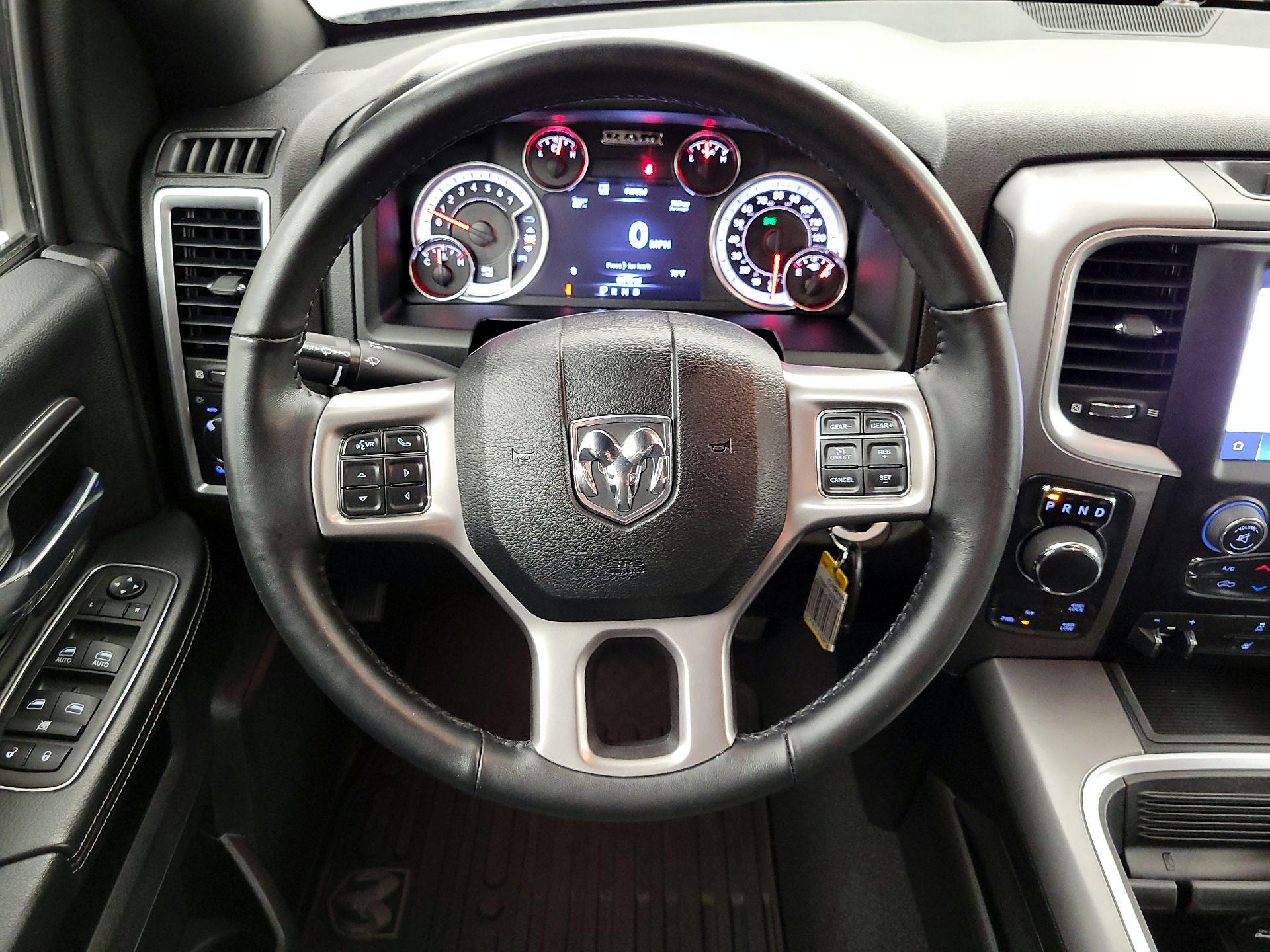 Thumbnail: 2022 RAM 1500 Classic - 10