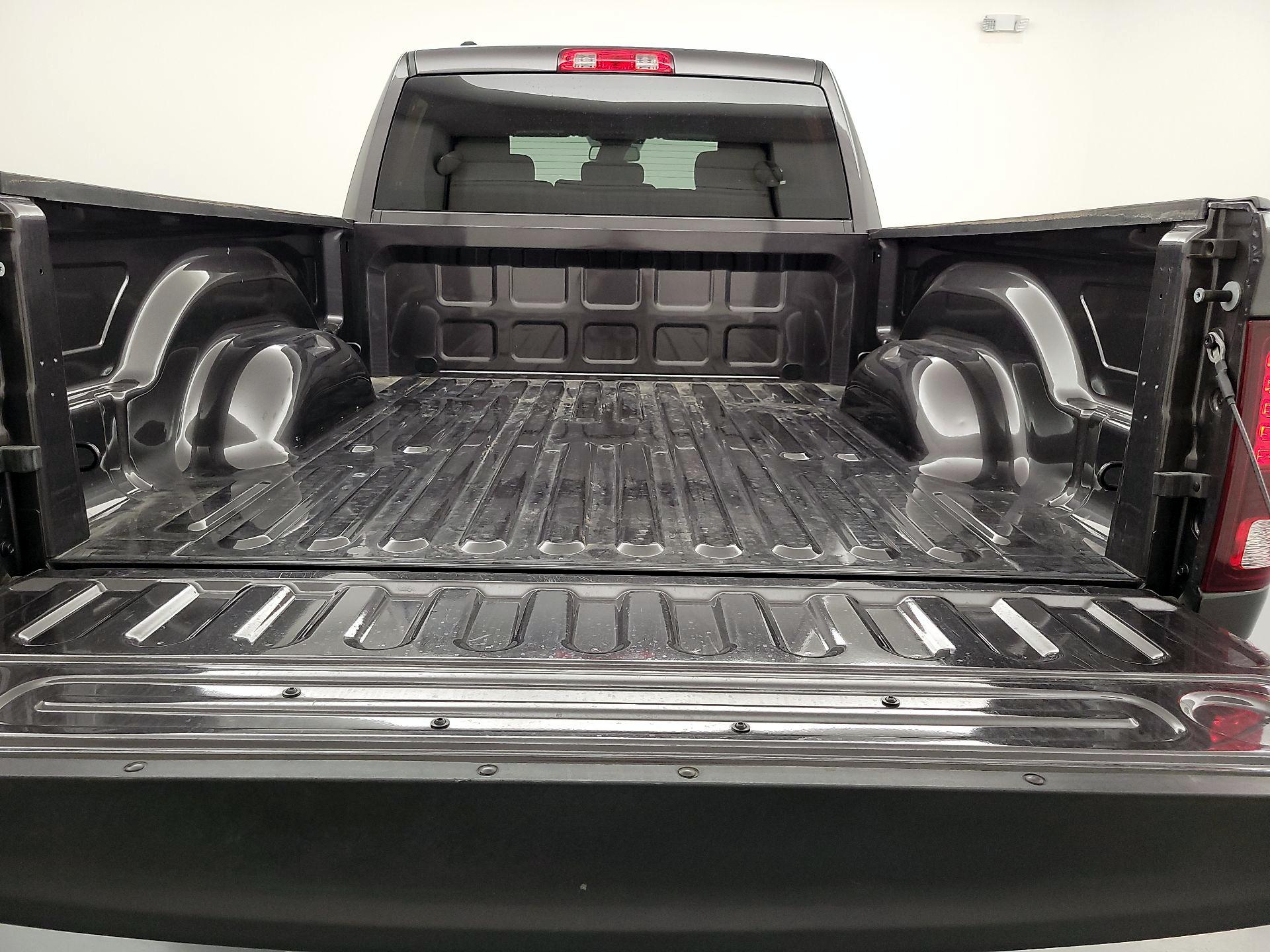Thumbnail: 2022 RAM 1500 Classic - 20