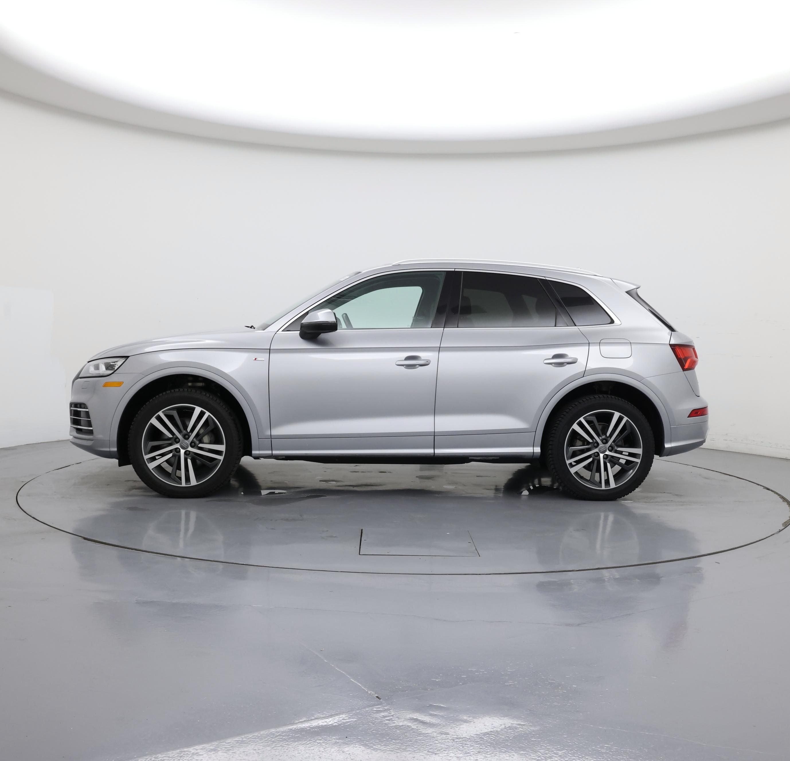 Thumbnail: 2020 Audi Q5 - 3