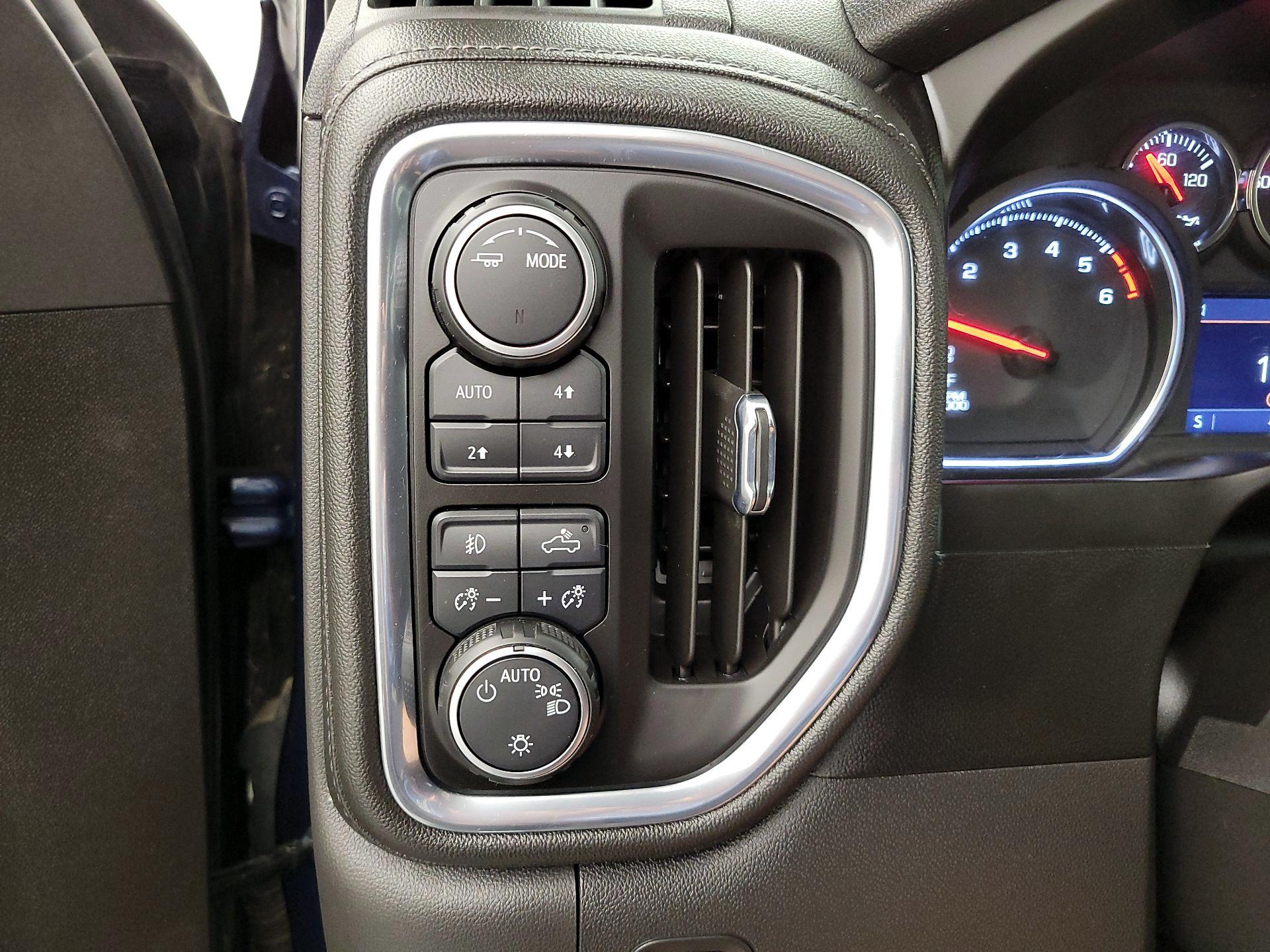 Thumbnail: 2021 Chevrolet Silverado 1500 - 13