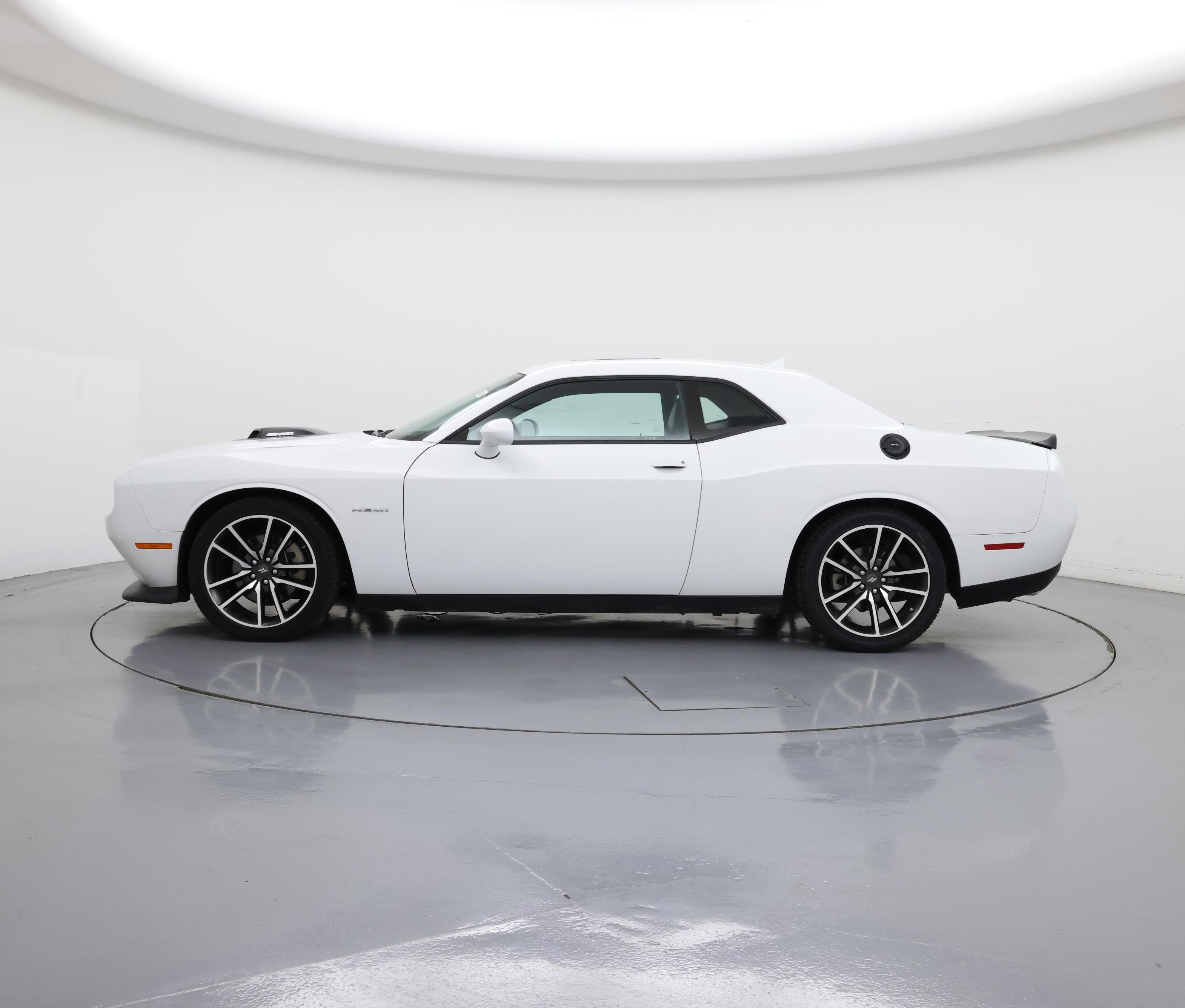 Thumbnail: 2022 Dodge Challenger - 3