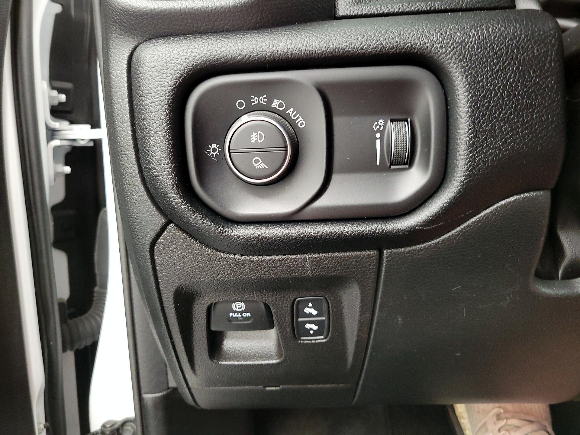 Thumbnail: 2022 RAM 1500 - 13
