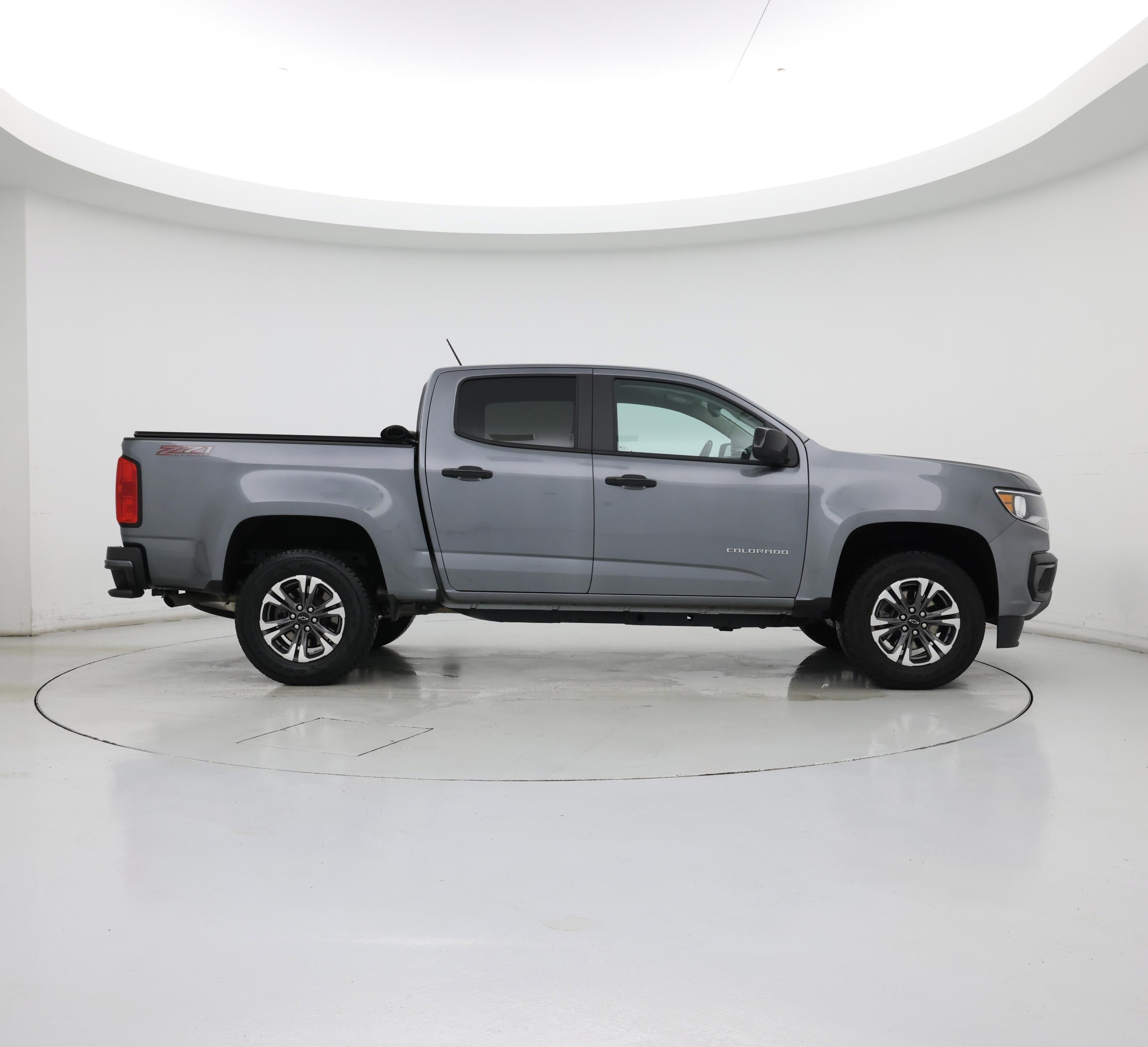 Thumbnail: 2022 Chevrolet Colorado - 7
