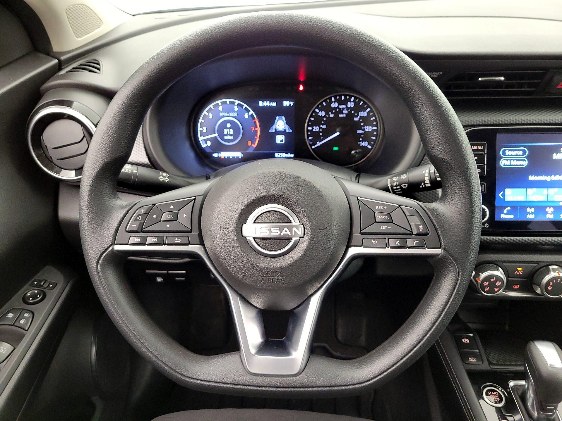 Thumbnail: 2024 Nissan Kicks - 10