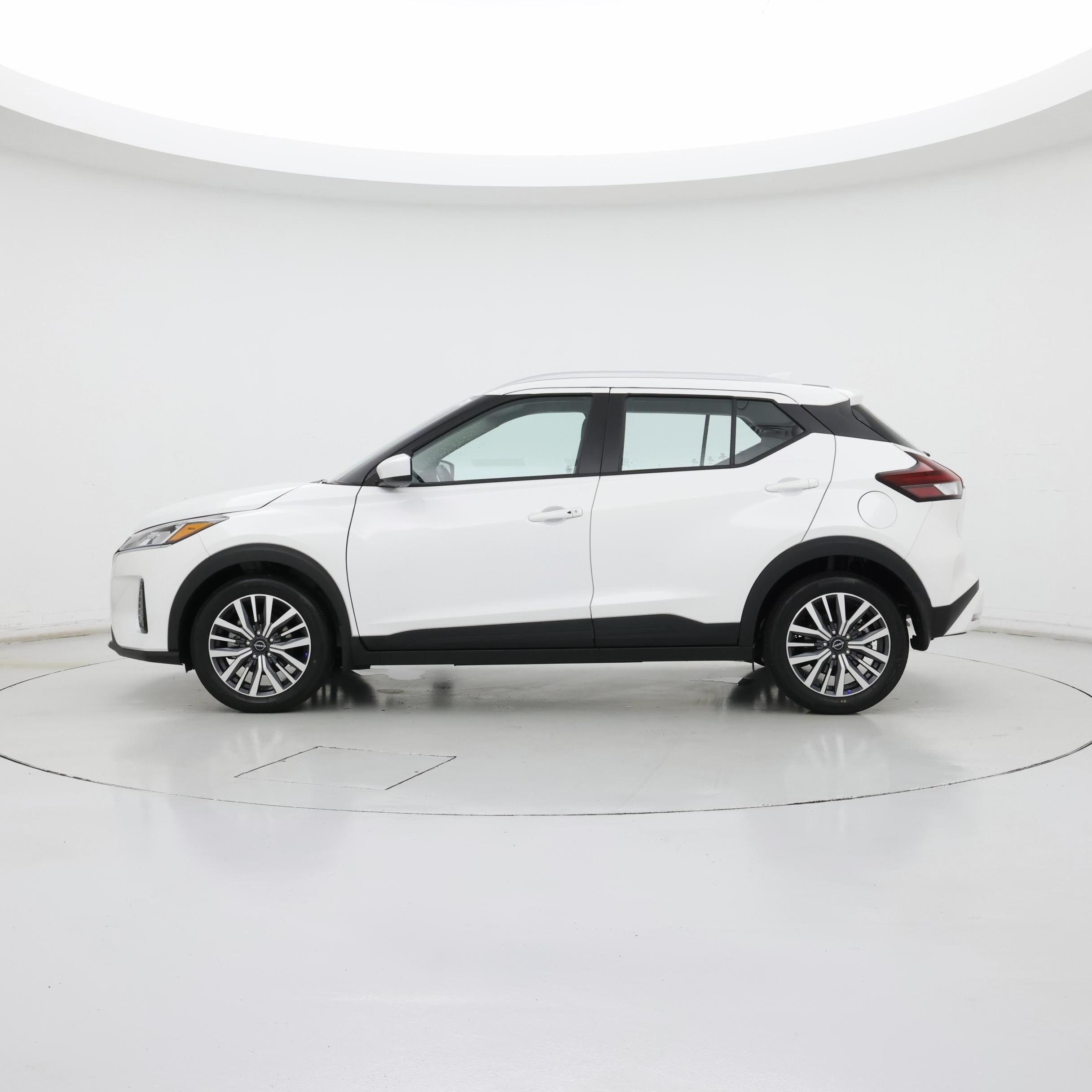 Thumbnail: 2024 Nissan Kicks - 3