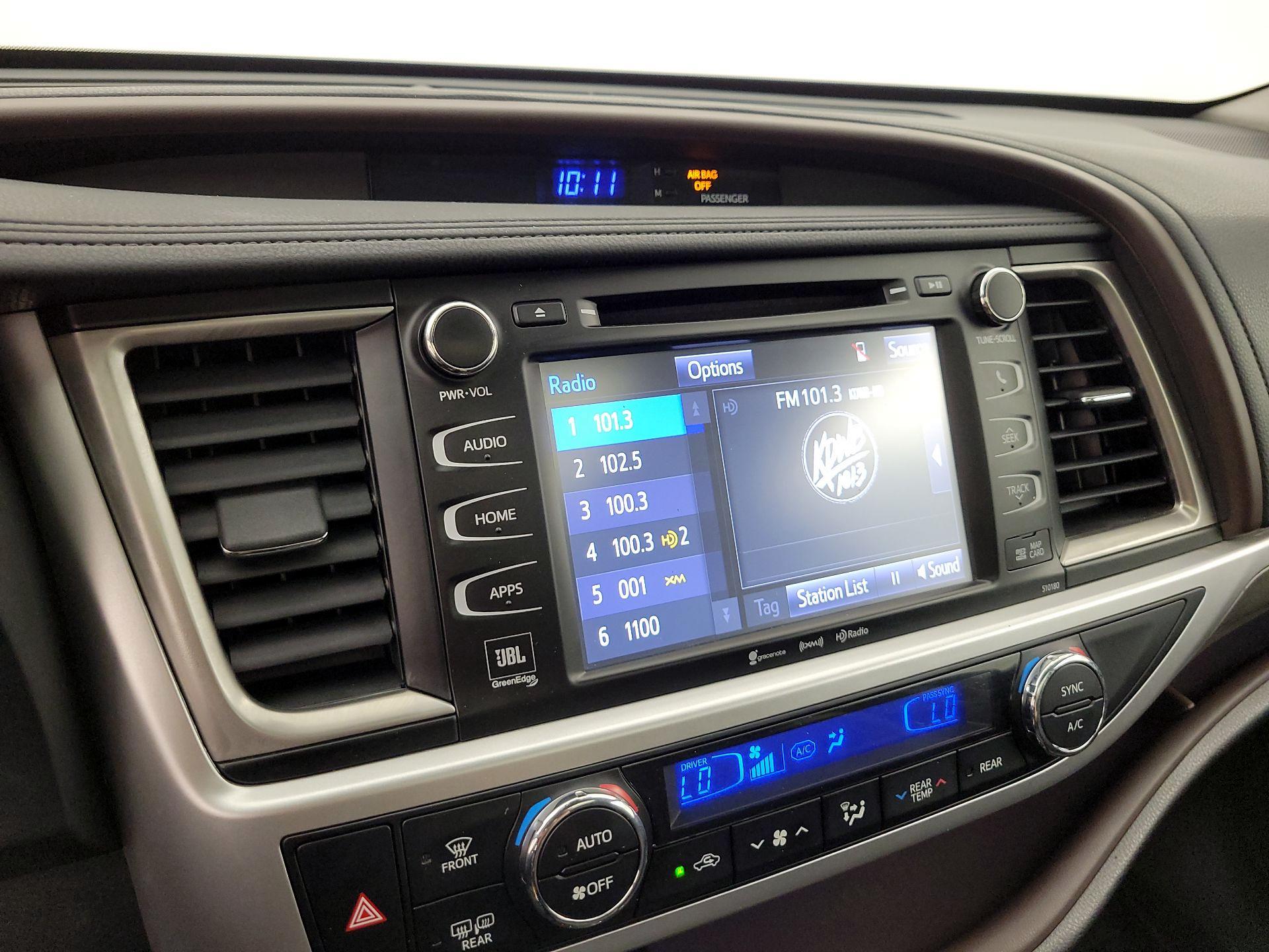 Thumbnail: 2017 Toyota Highlander - 16