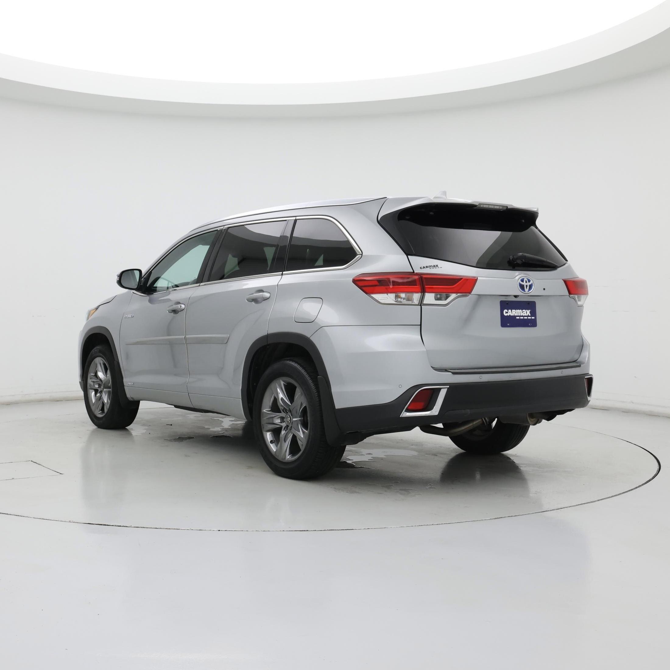 Thumbnail: 2017 Toyota Highlander - 2