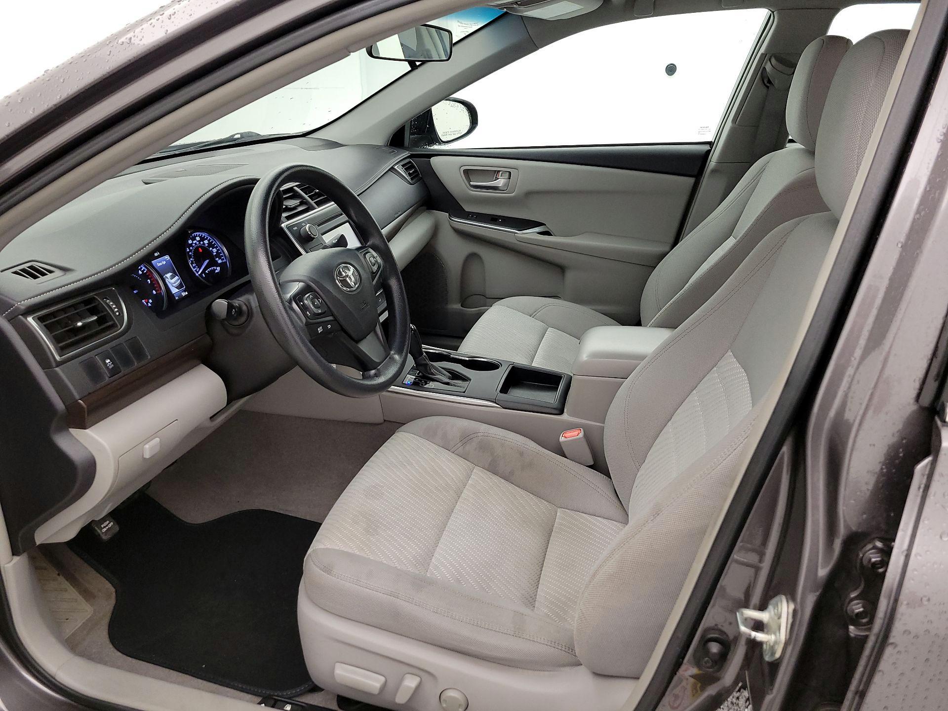 Thumbnail: 2016 Toyota Camry - 11