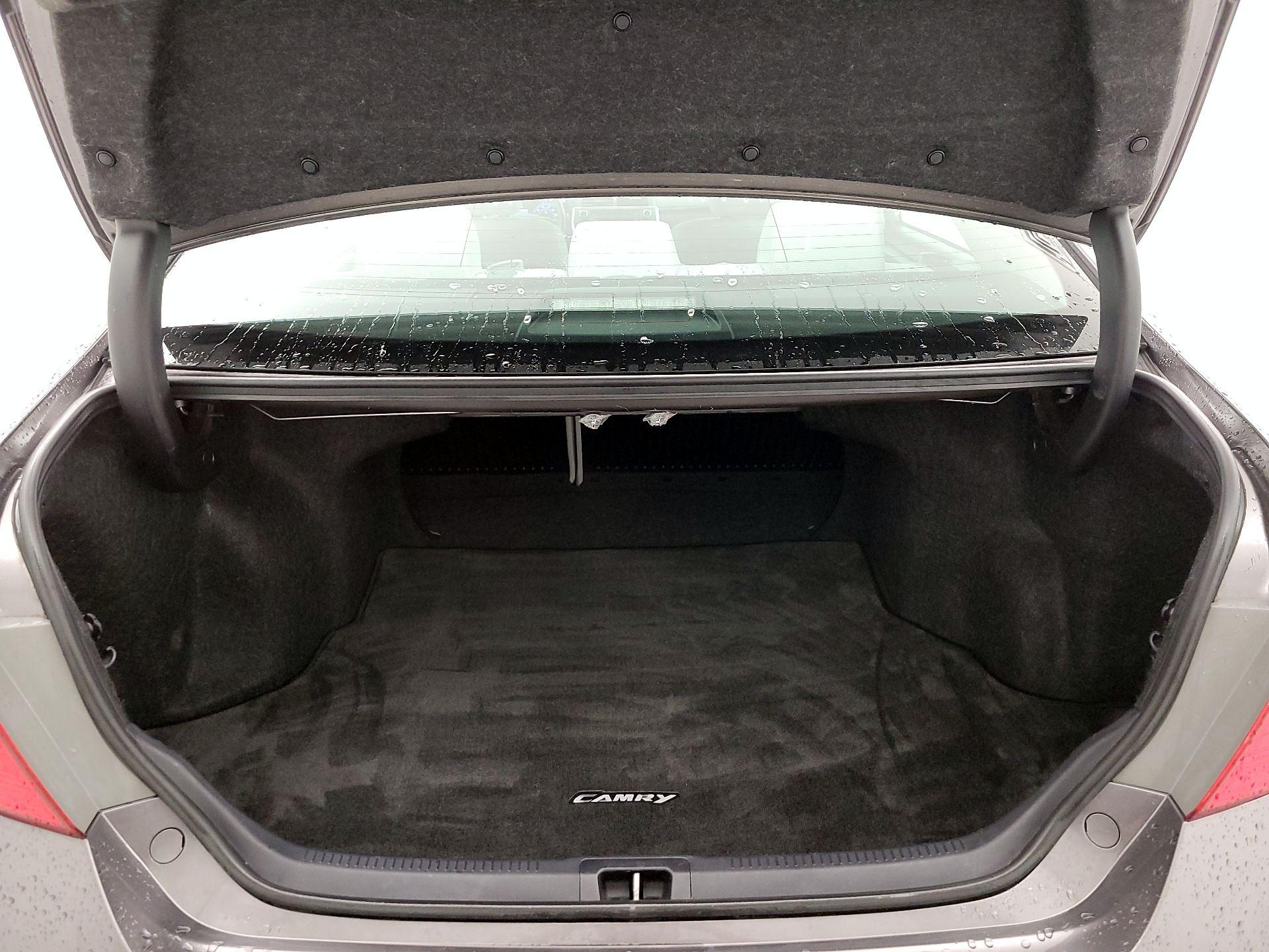 Thumbnail: 2016 Toyota Camry - 20