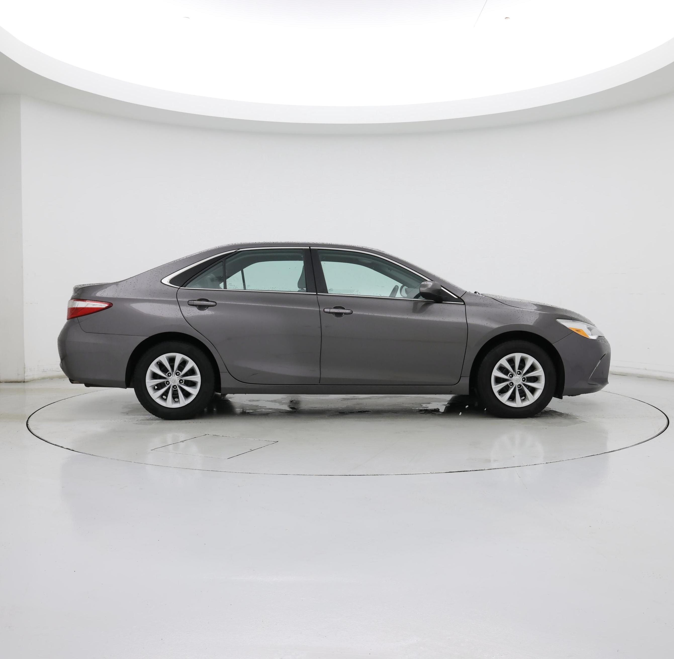 Thumbnail: 2016 Toyota Camry - 7