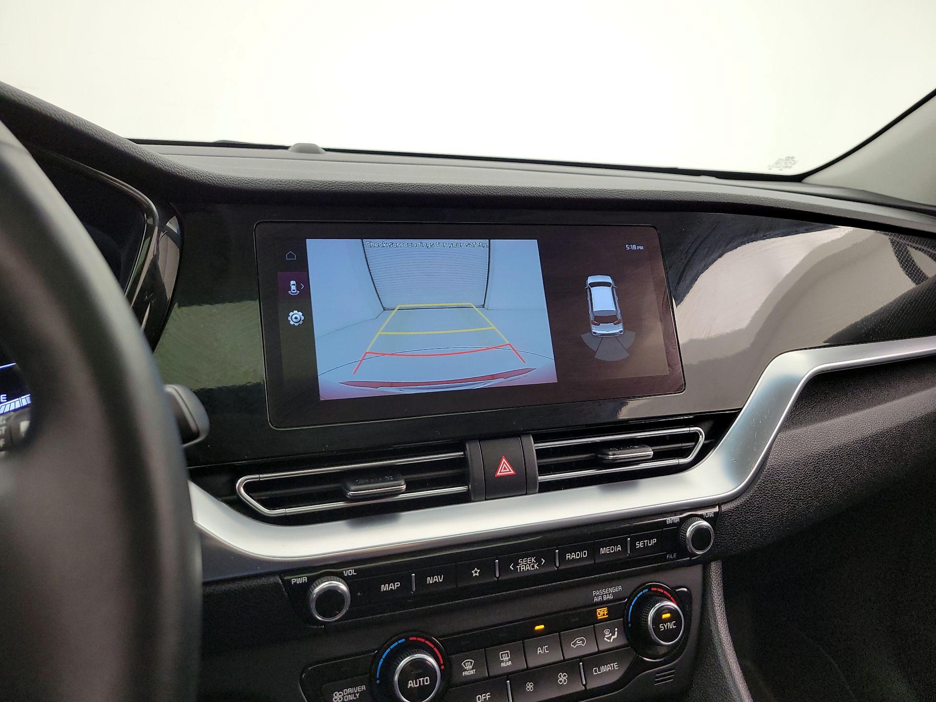 Thumbnail: 2020 Kia Niro - 15