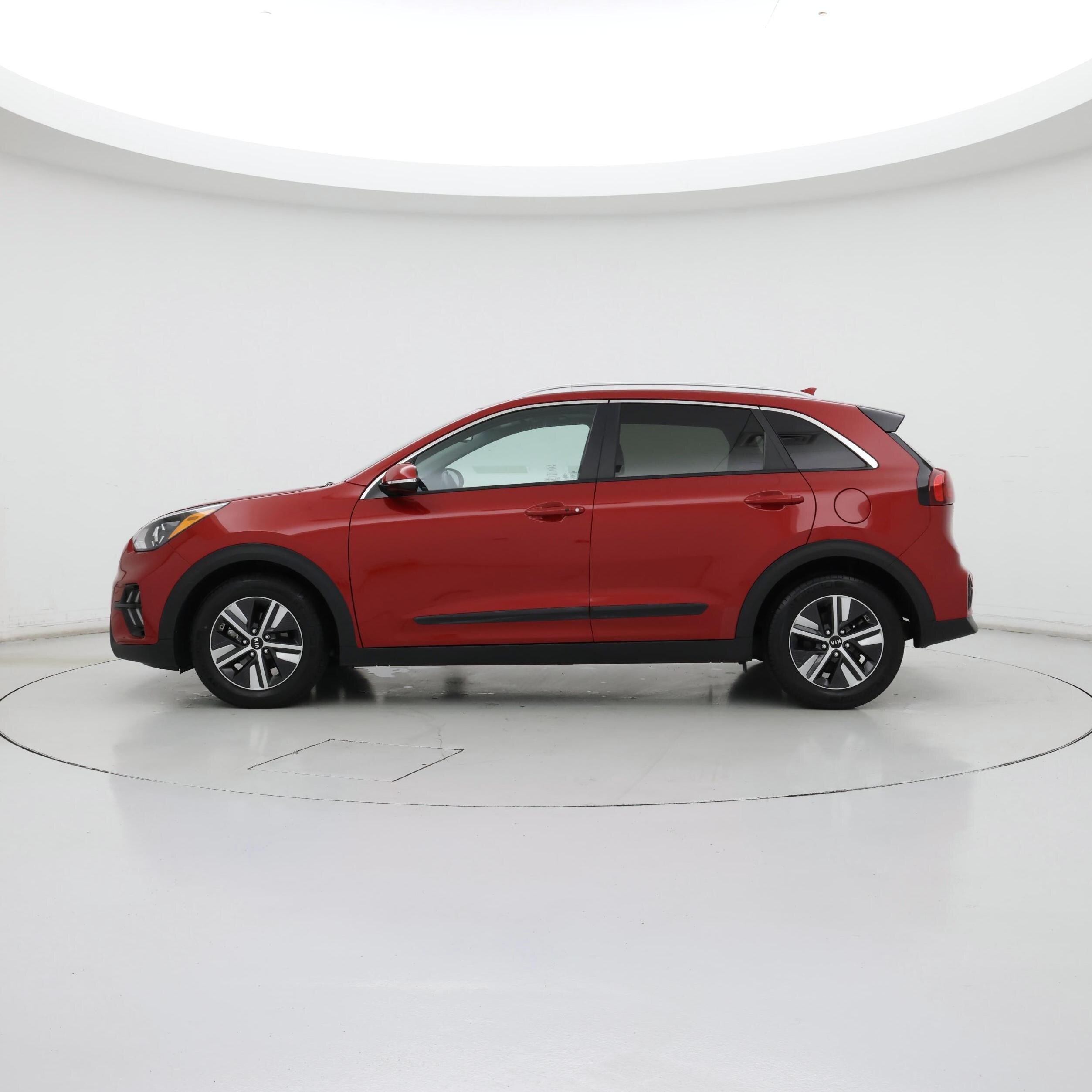 Thumbnail: 2020 Kia Niro - 3