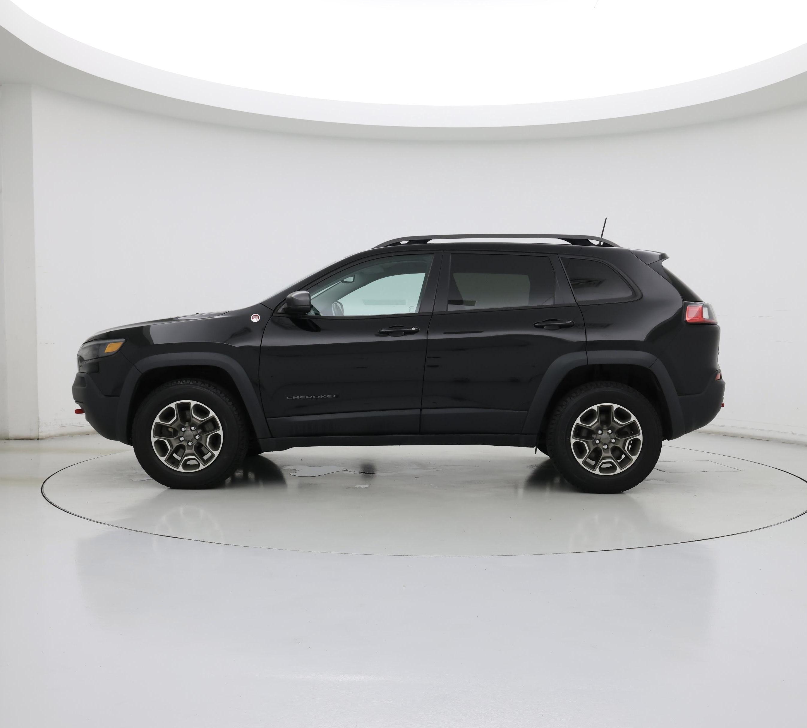 Thumbnail: 2020 Jeep Cherokee - 3