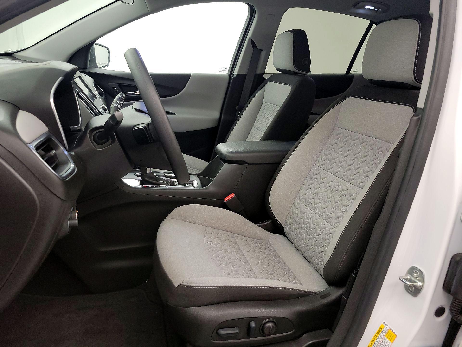 Thumbnail: 2022 Chevrolet Equinox - 11