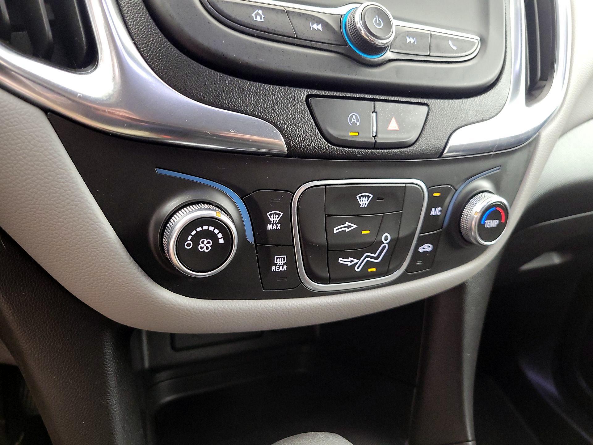 Thumbnail: 2022 Chevrolet Equinox - 16