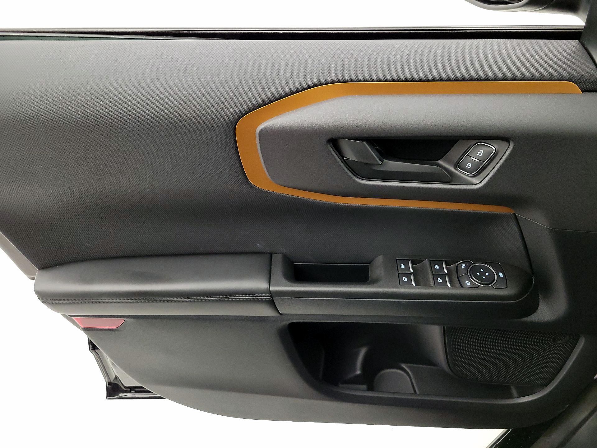 Thumbnail: 2022 Ford Bronco Sport - 12