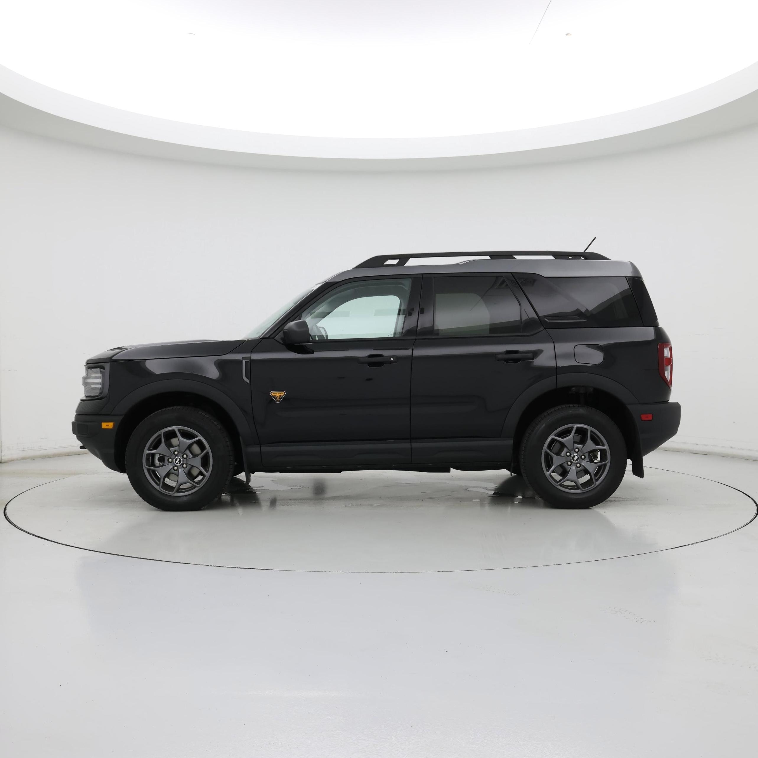 Thumbnail: 2022 Ford Bronco Sport - 3