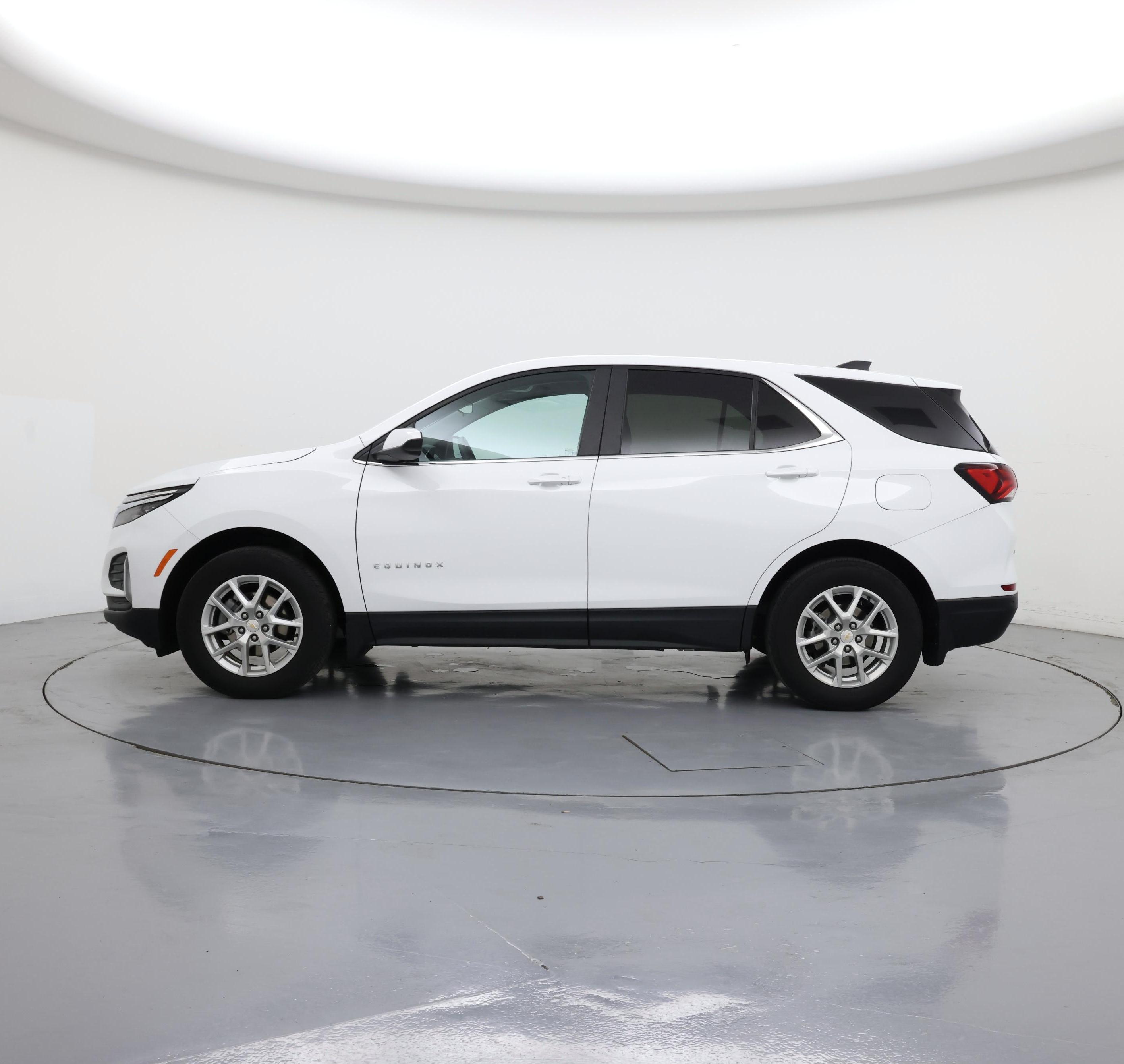 Thumbnail: 2023 Chevrolet Equinox - 3