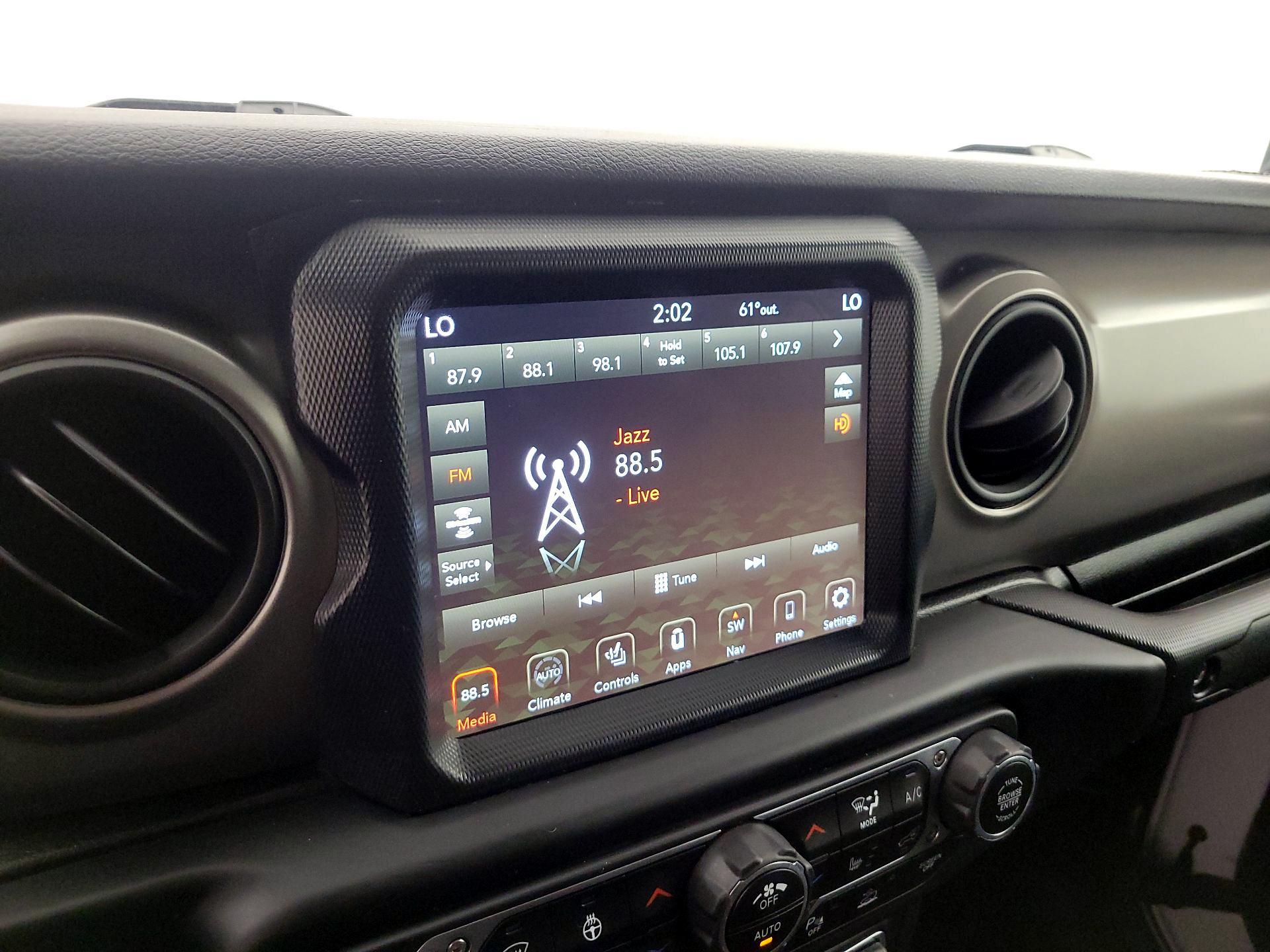 Thumbnail: 2021 Jeep Gladiator - 16