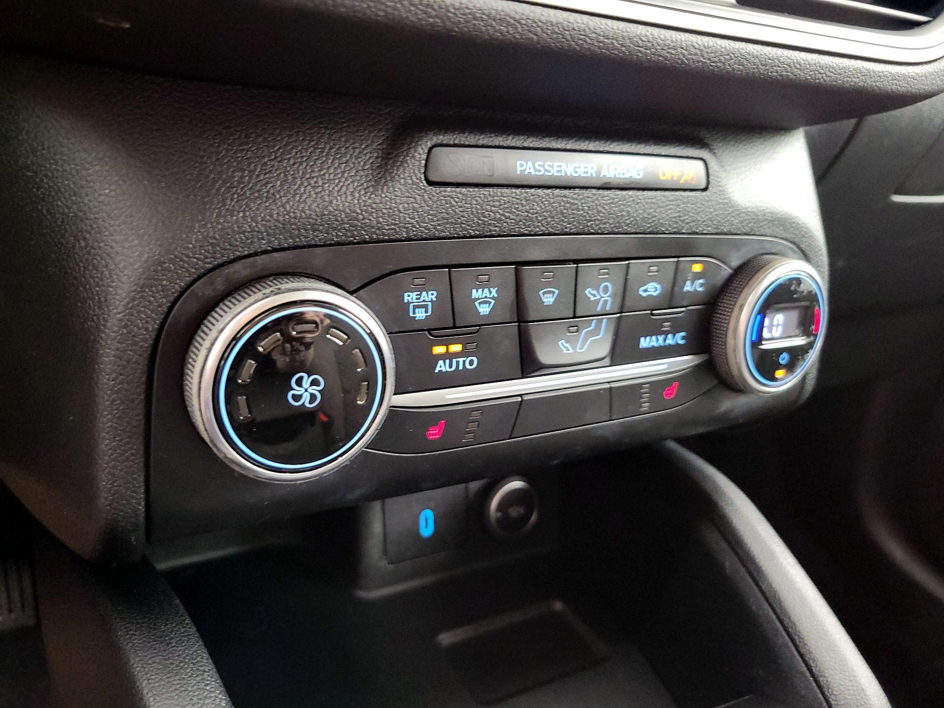 Thumbnail: 2020 Ford Escape - 16
