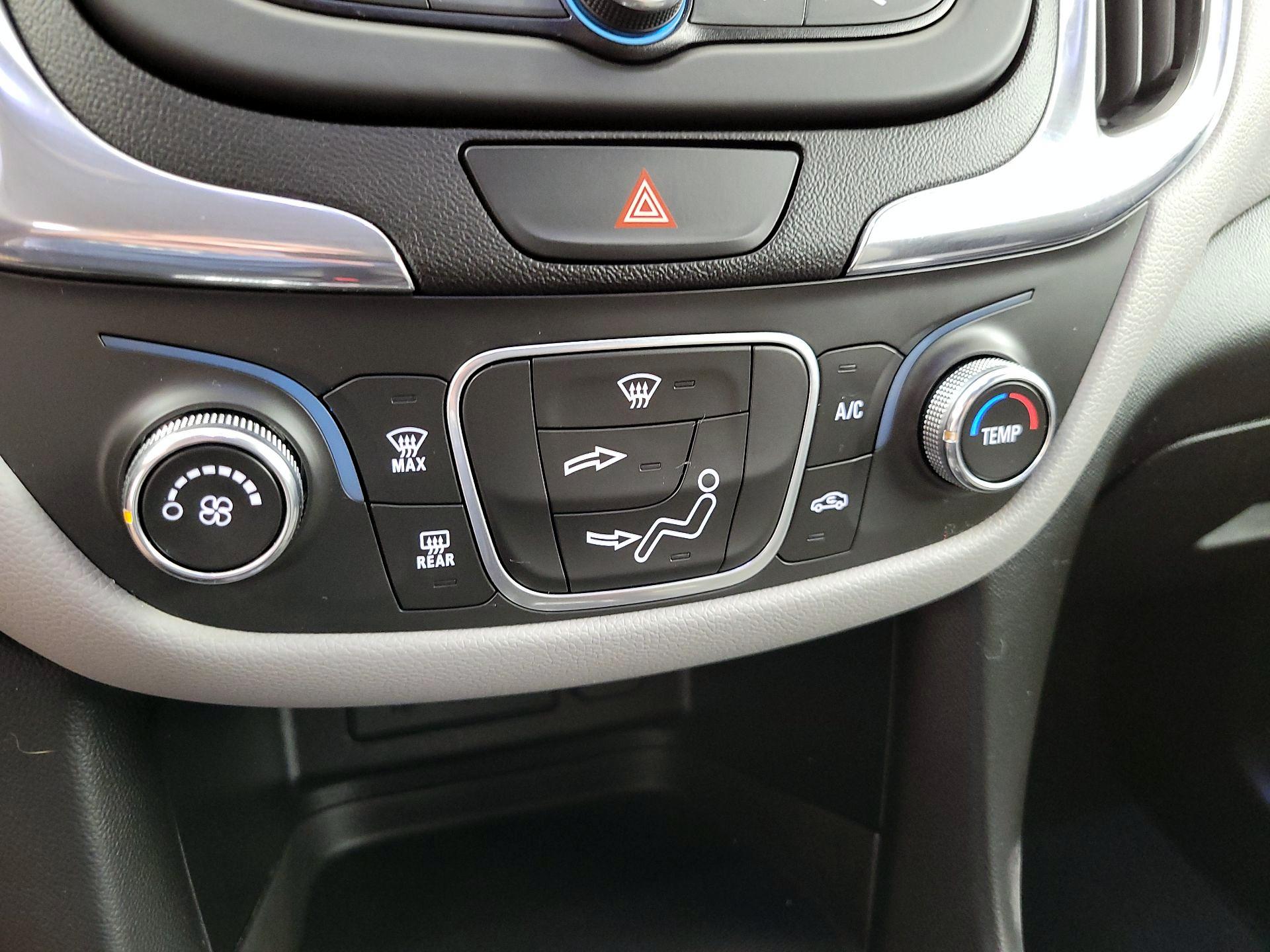 Thumbnail: 2019 Chevrolet Equinox - 16