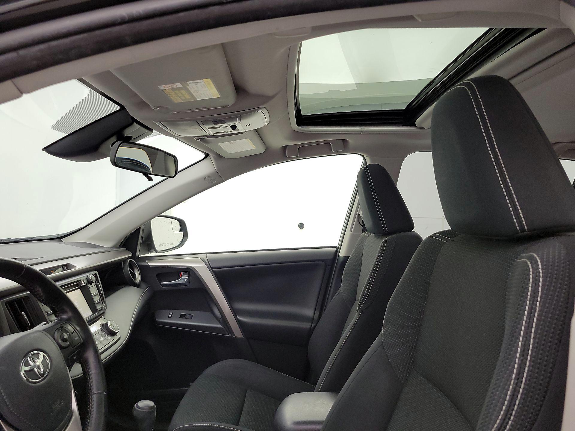 Thumbnail: 2017 Toyota RAV4 - 19