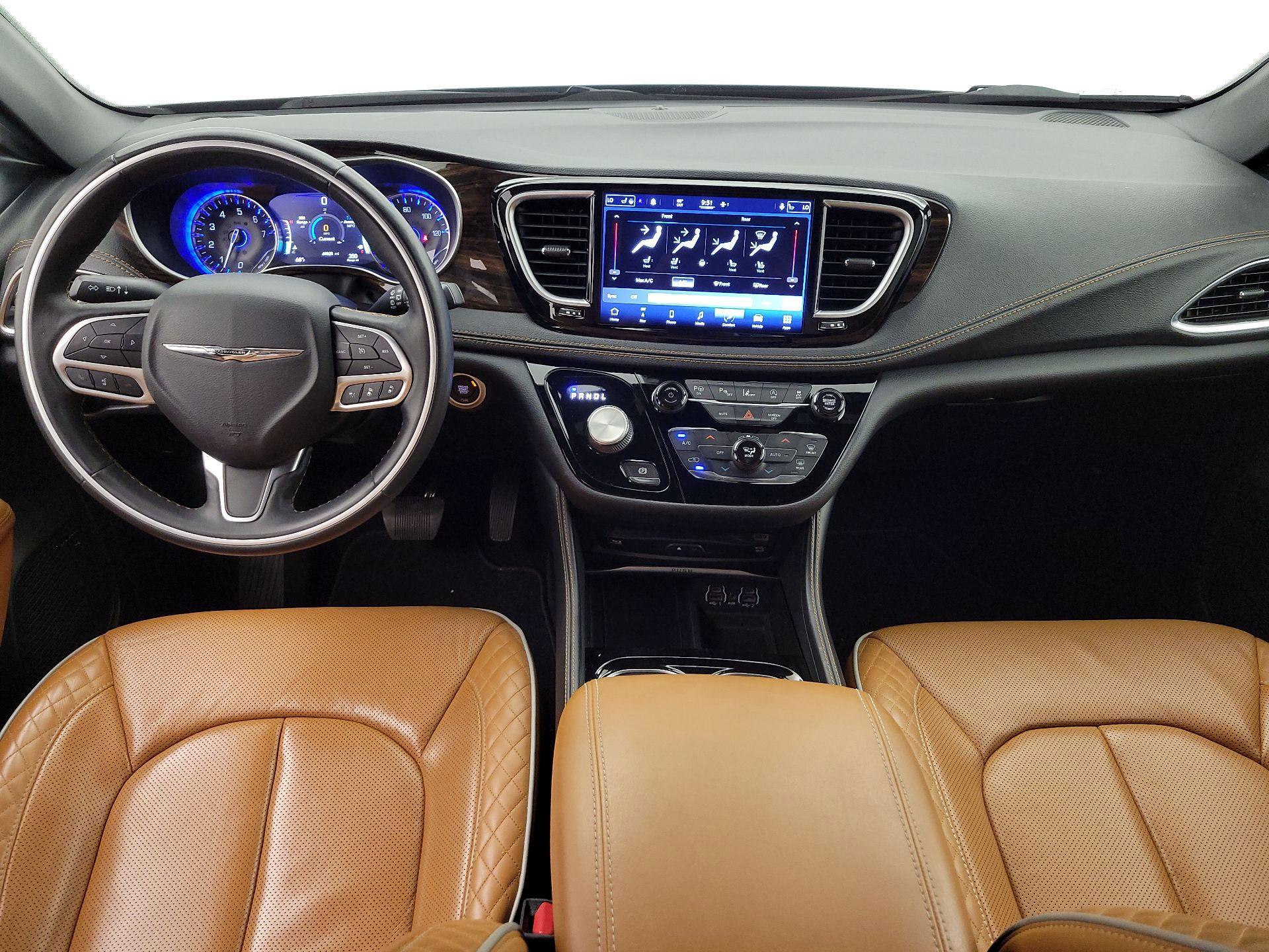 Thumbnail: 2021 Chrysler Pacifica - 9