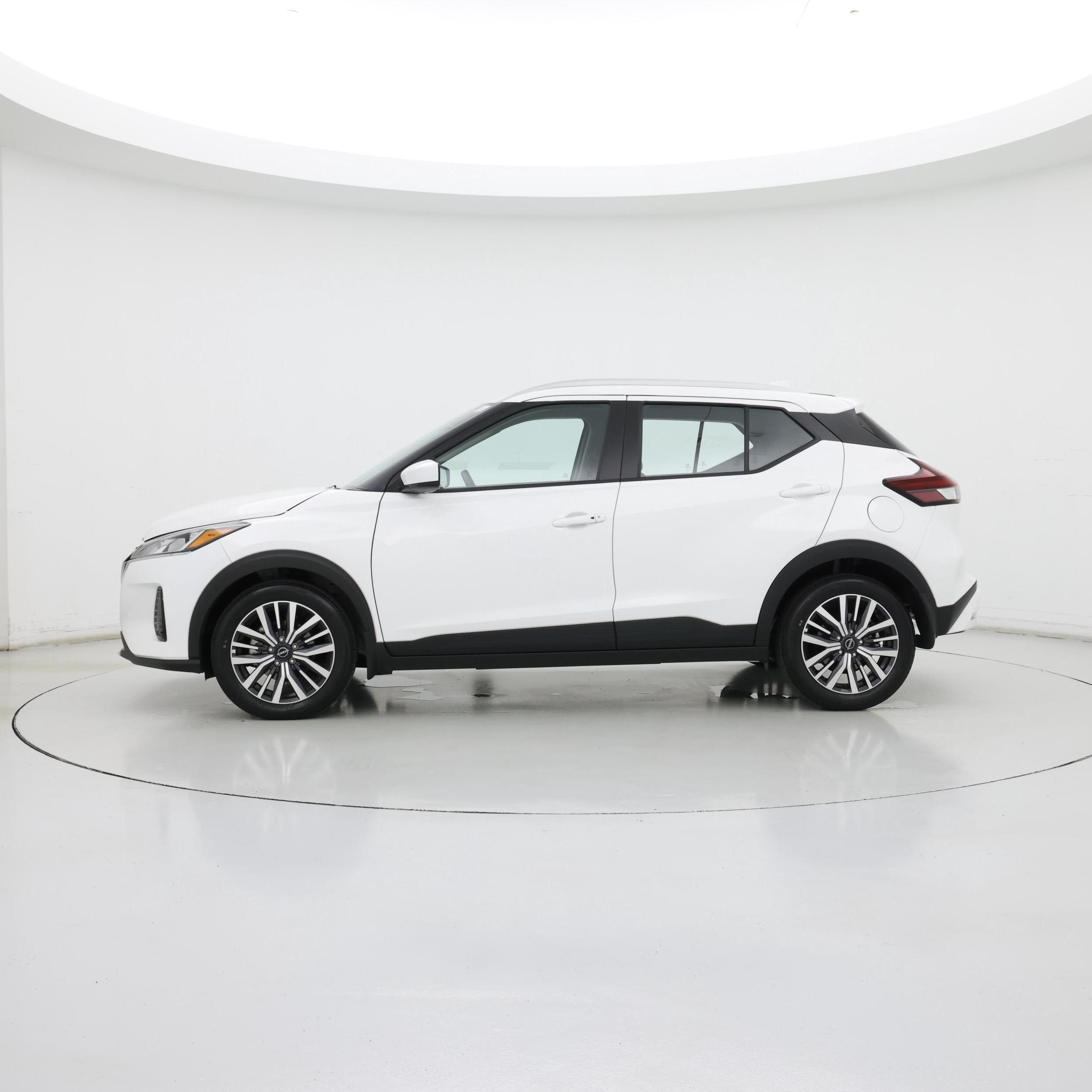 Thumbnail: 2024 Nissan Kicks - 3