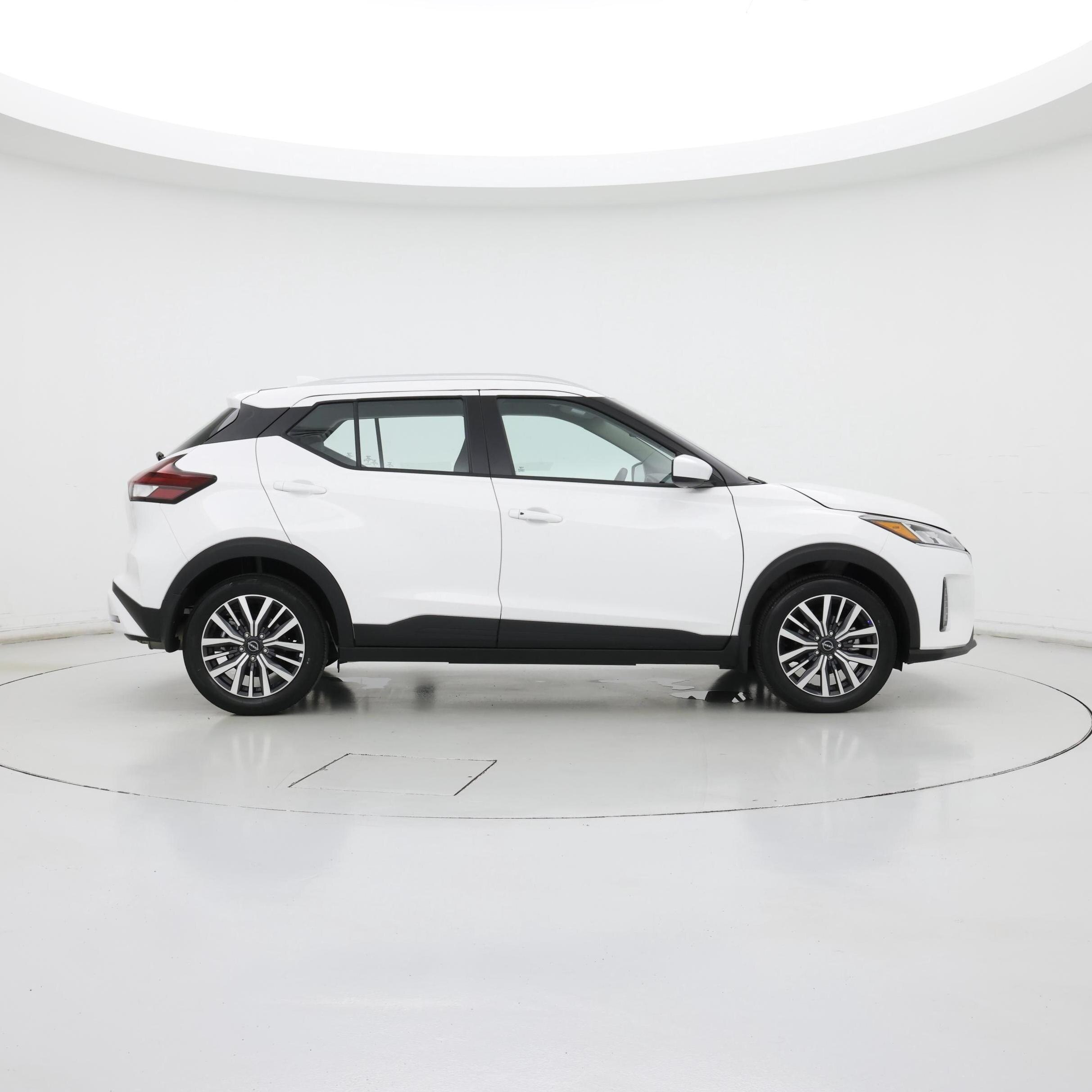 Thumbnail: 2024 Nissan Kicks - 7