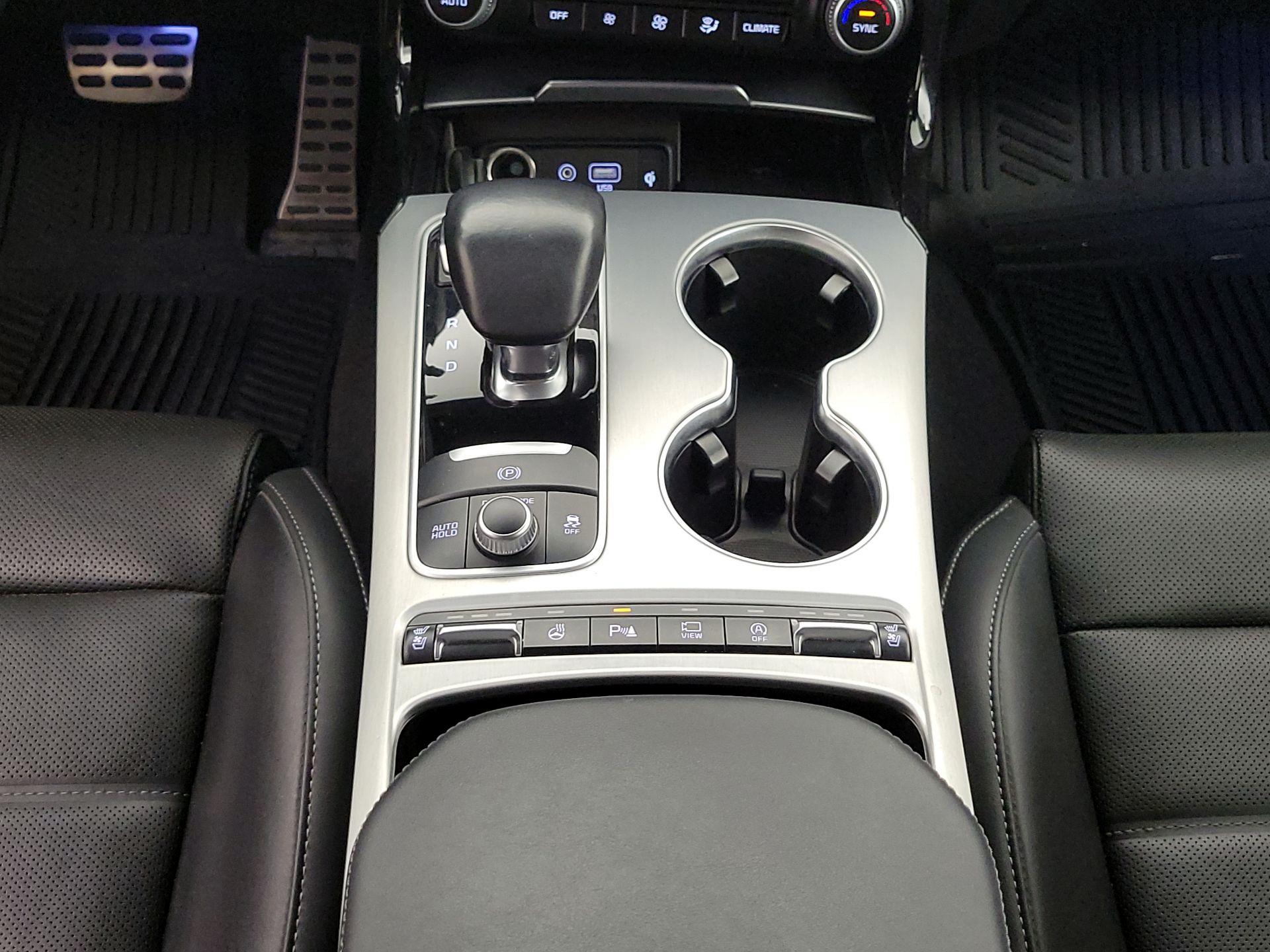 Thumbnail: 2019 Kia Stinger - 18