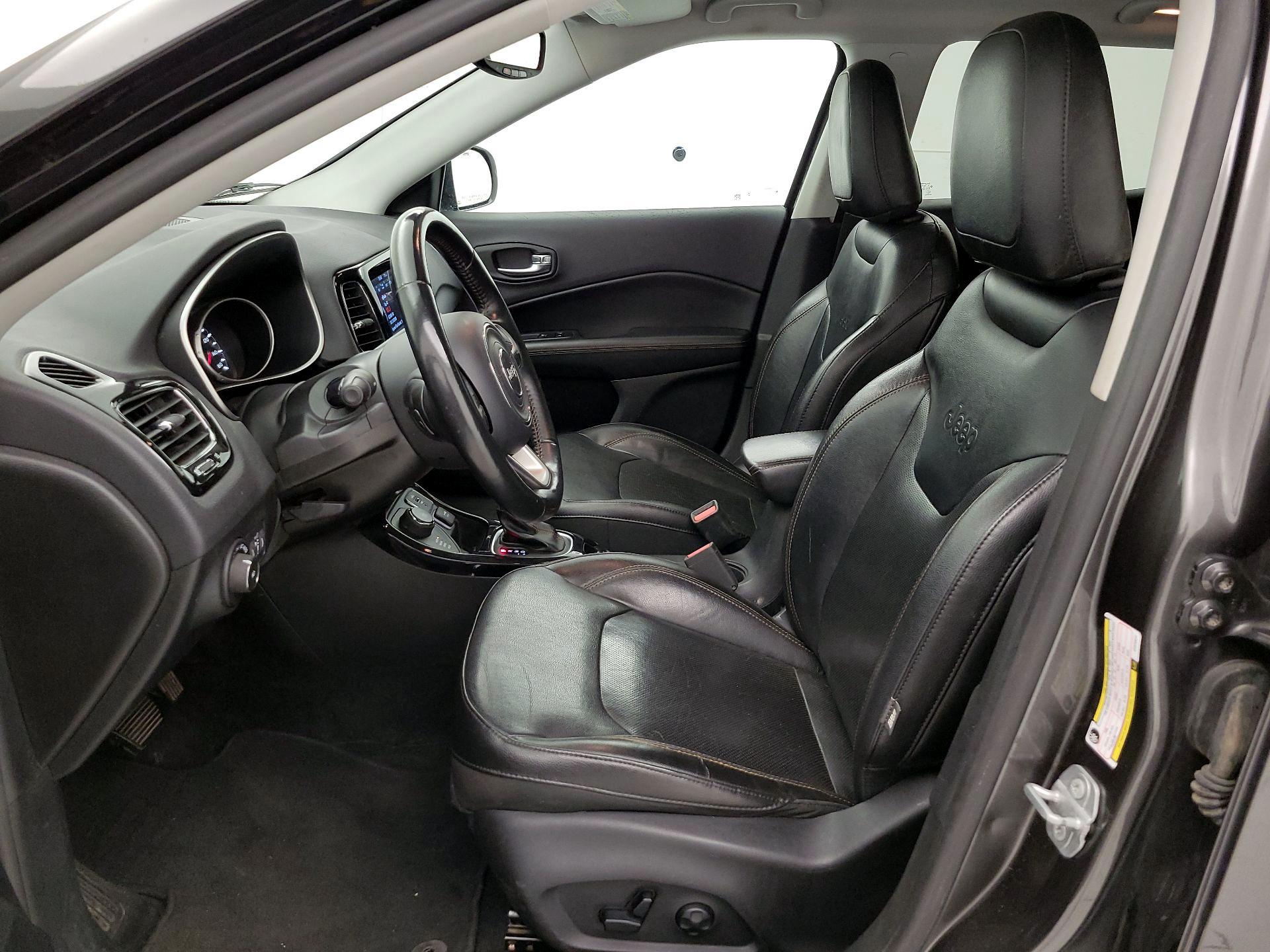 Thumbnail: 2018 Jeep Compass - 11