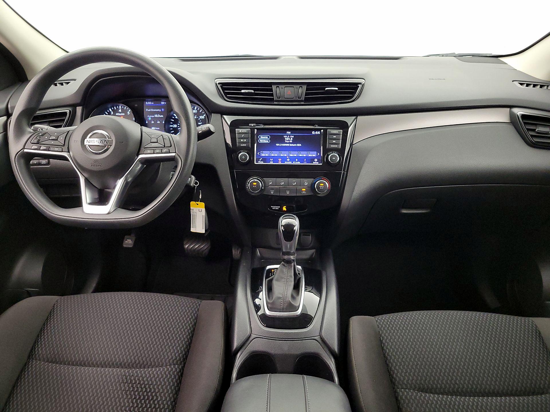 Thumbnail: 2019 Nissan Rogue Sport - 9