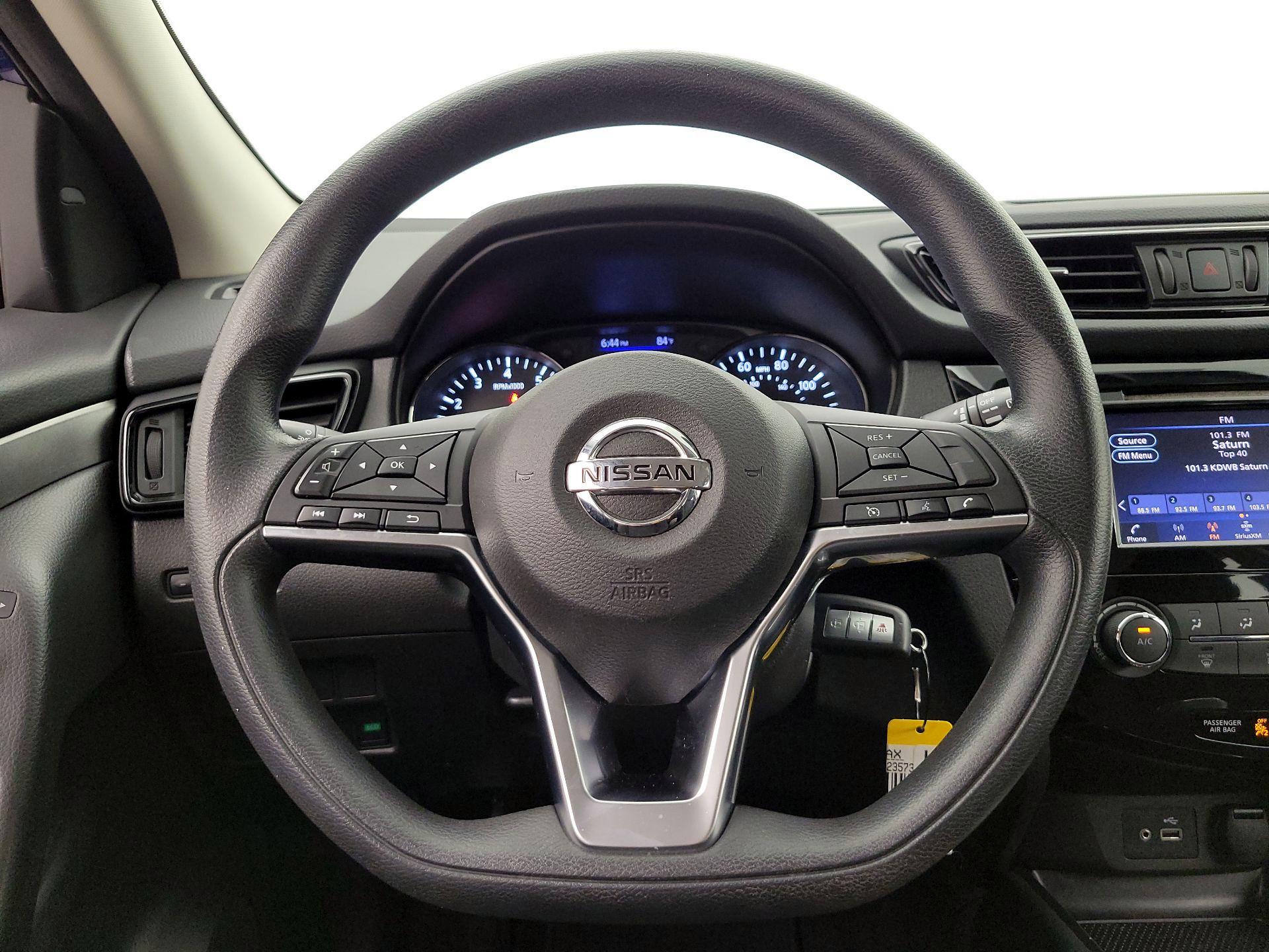 Thumbnail: 2019 Nissan Rogue Sport - 10