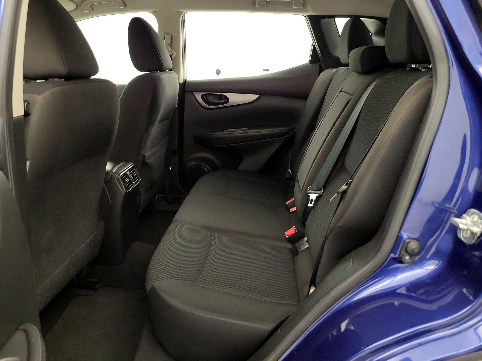Thumbnail: 2019 Nissan Rogue Sport - 19