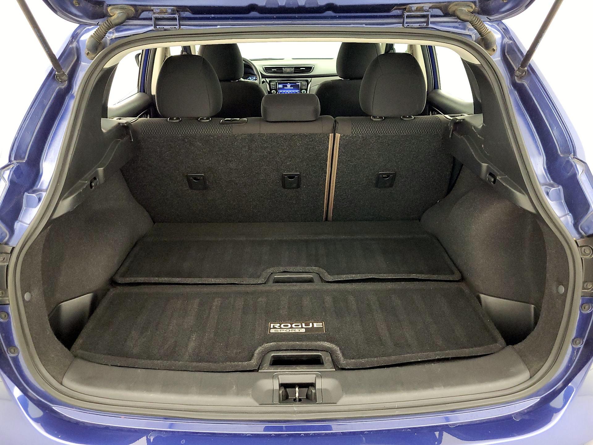 Thumbnail: 2019 Nissan Rogue Sport - 20