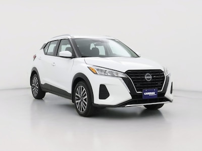 White 2024 Nissan Kicks SV