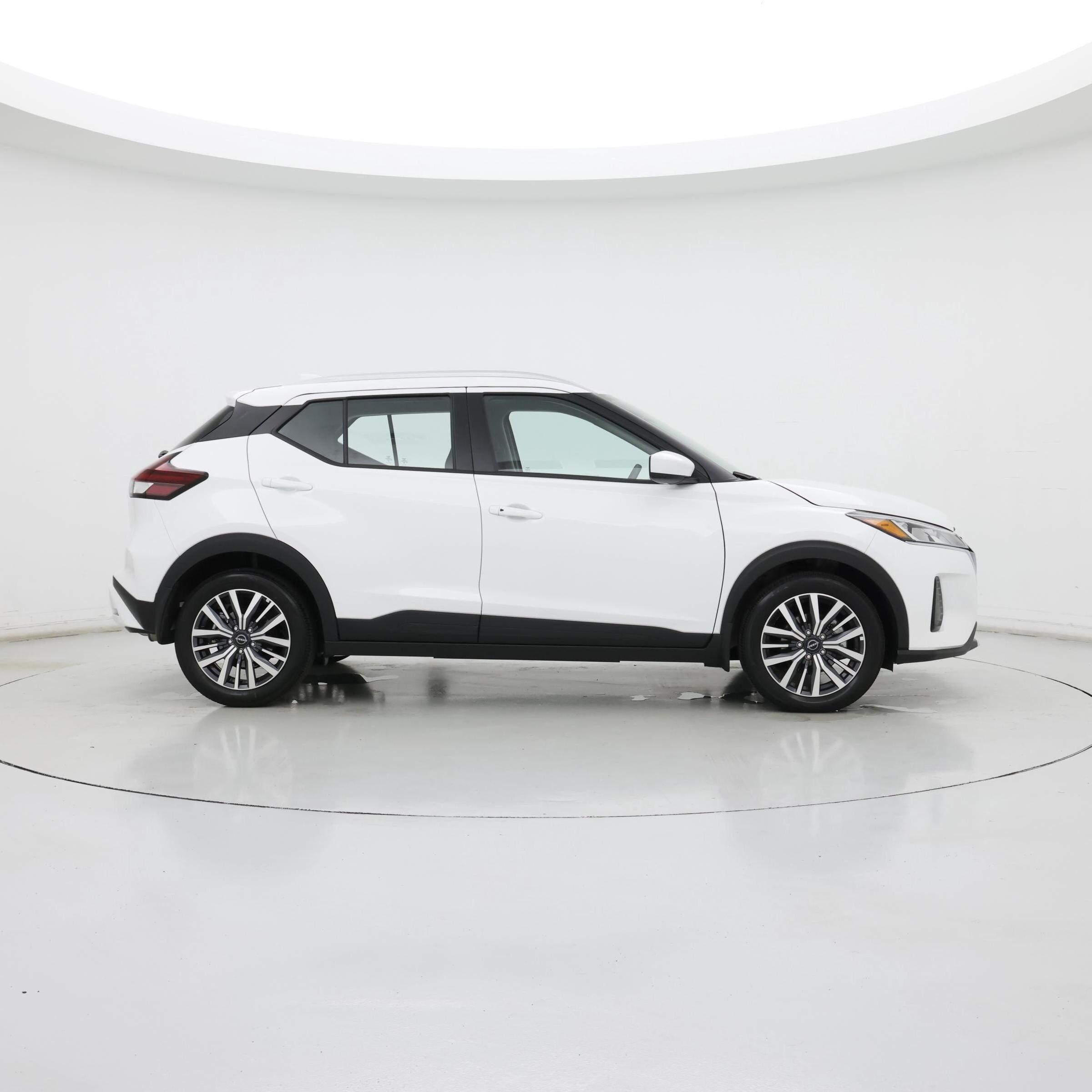 Thumbnail: 2024 Nissan Kicks - 7