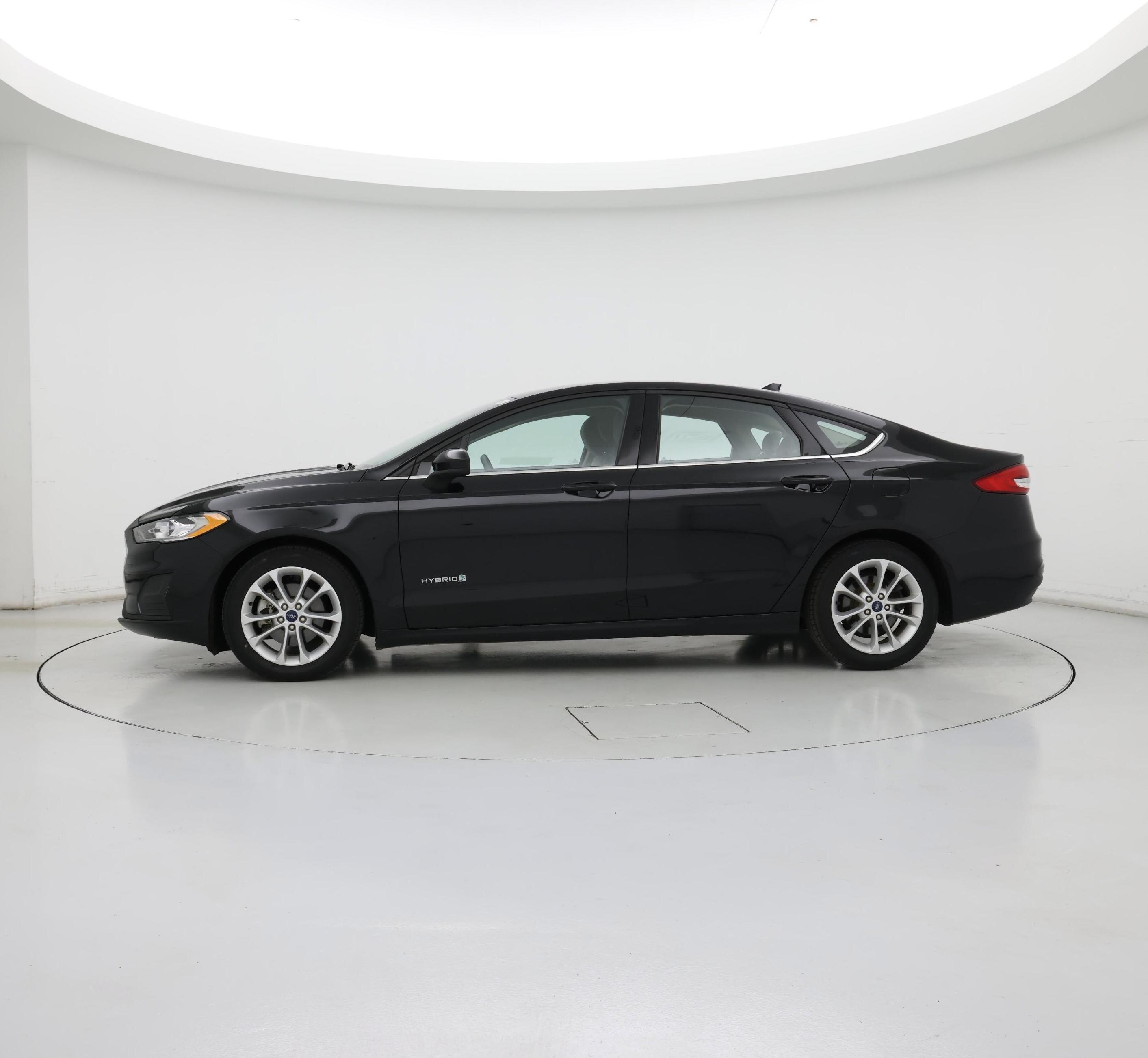 Thumbnail: 2019 Ford Fusion - 3