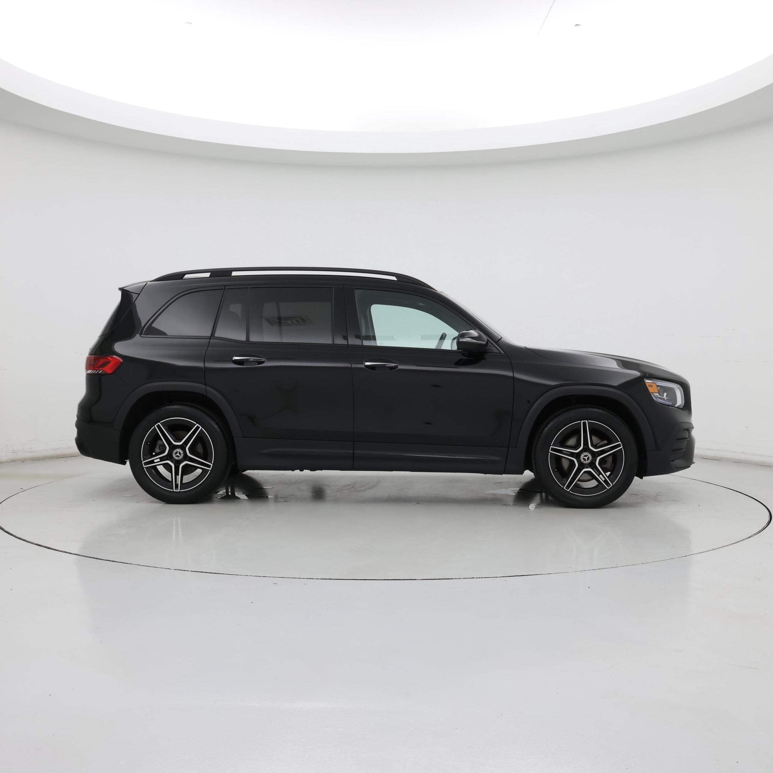 Thumbnail: 2021 Mercedes-Benz GLB - 7