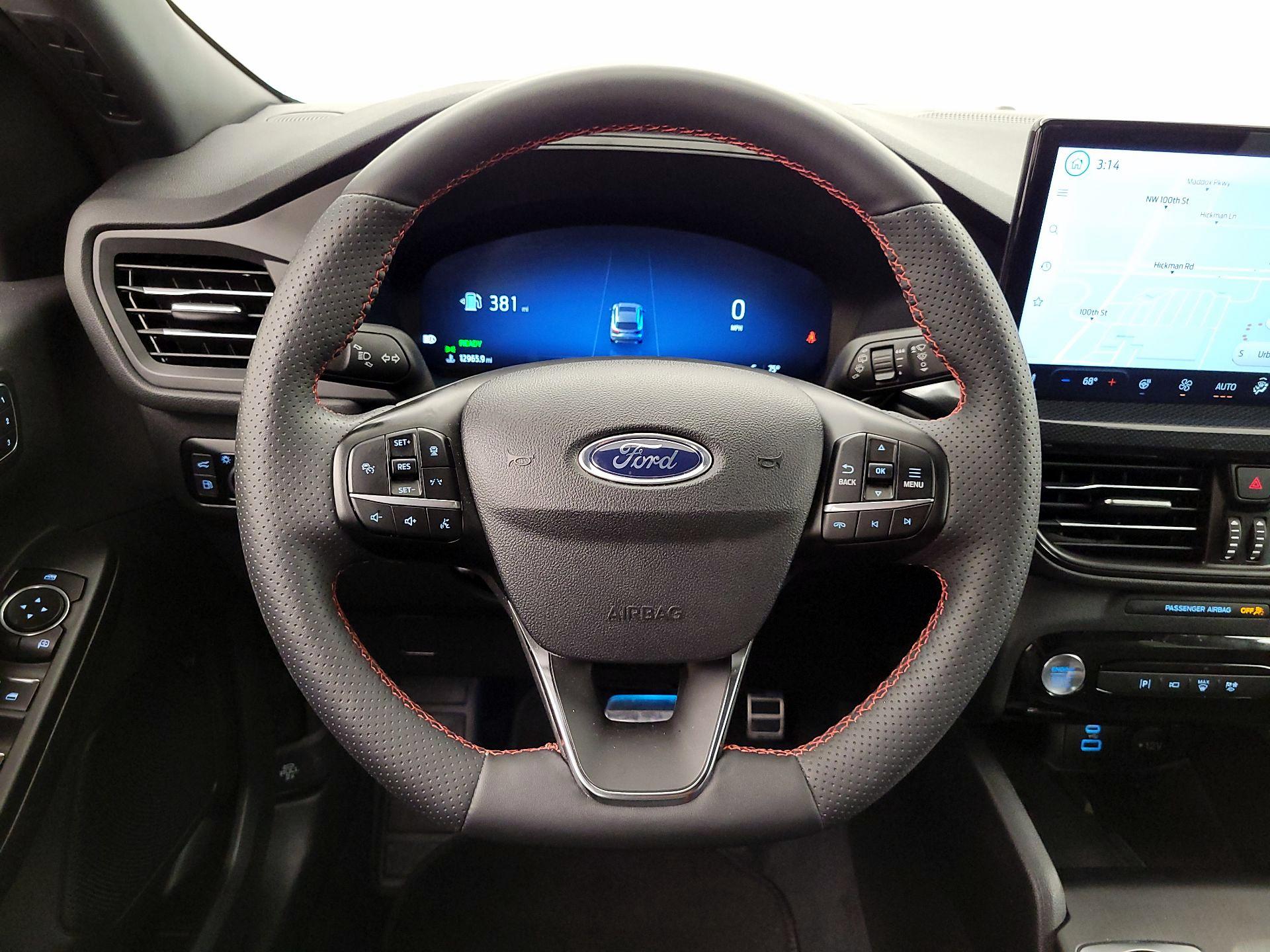 Thumbnail: 2023 Ford Escape - 10