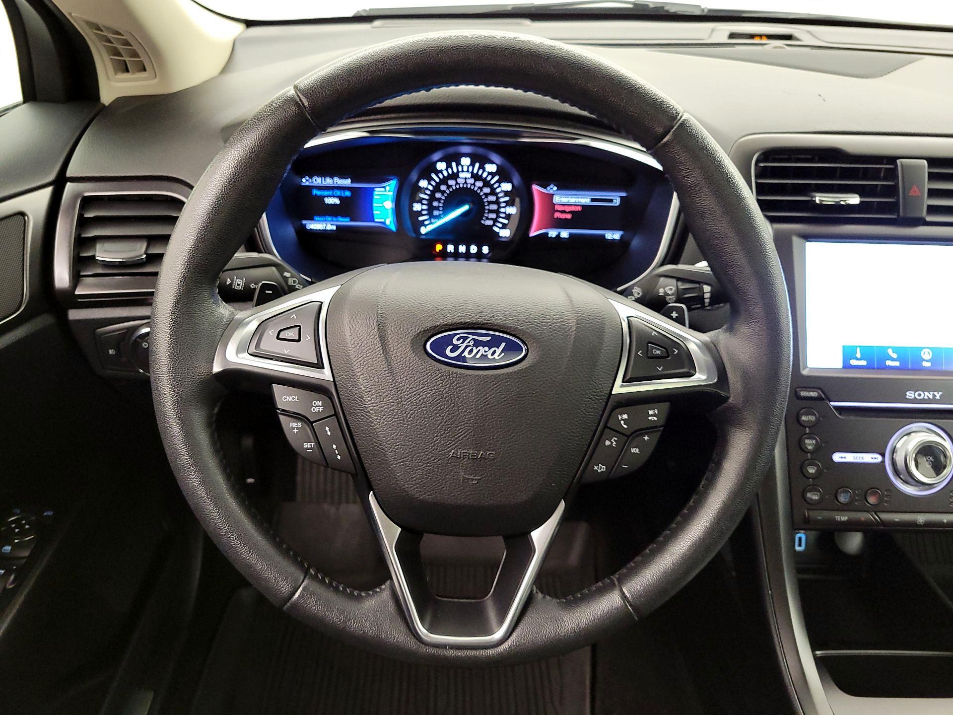 Thumbnail: 2020 Ford Fusion - 10