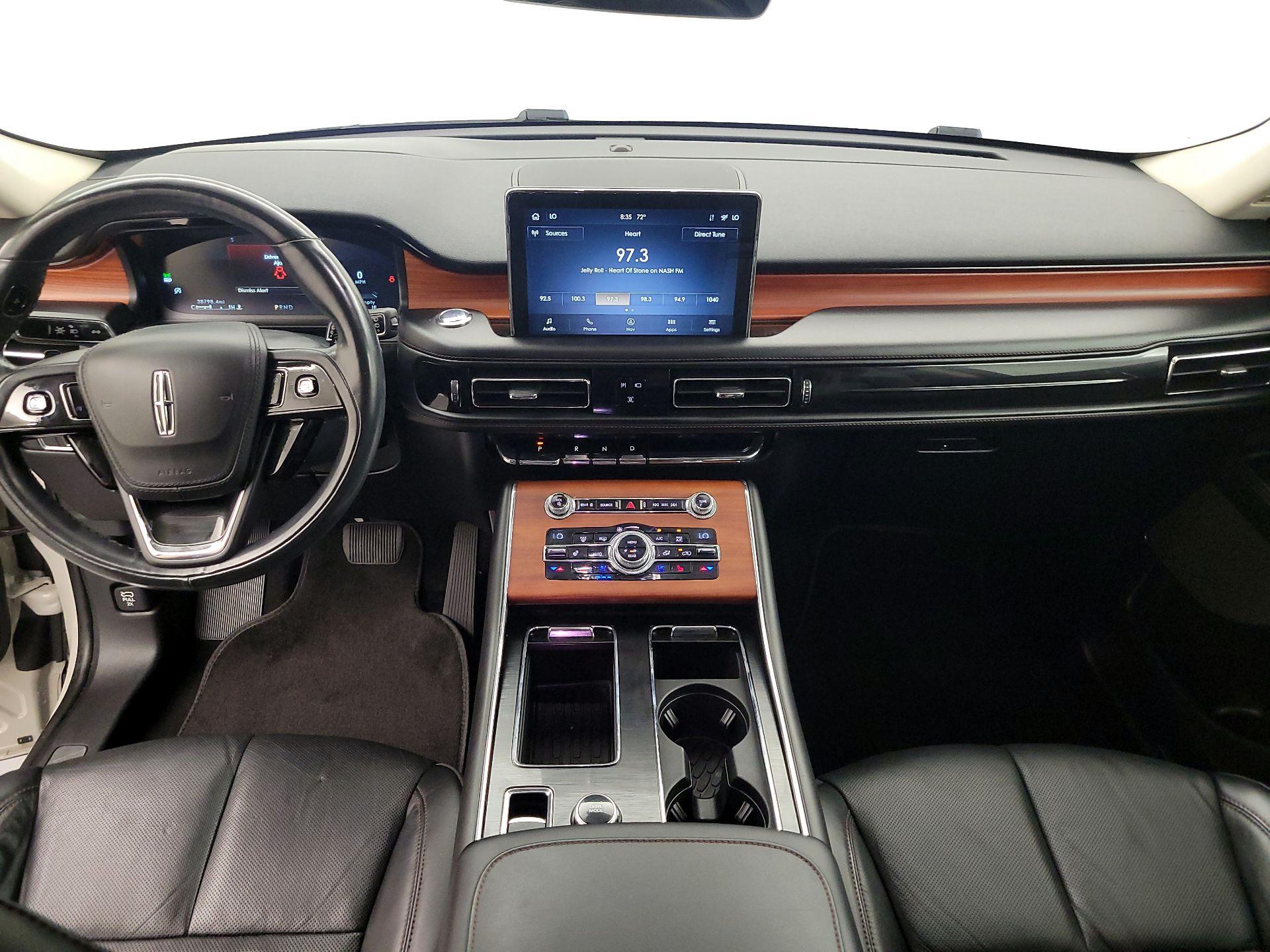 Thumbnail: 2020 Lincoln Aviator - 9