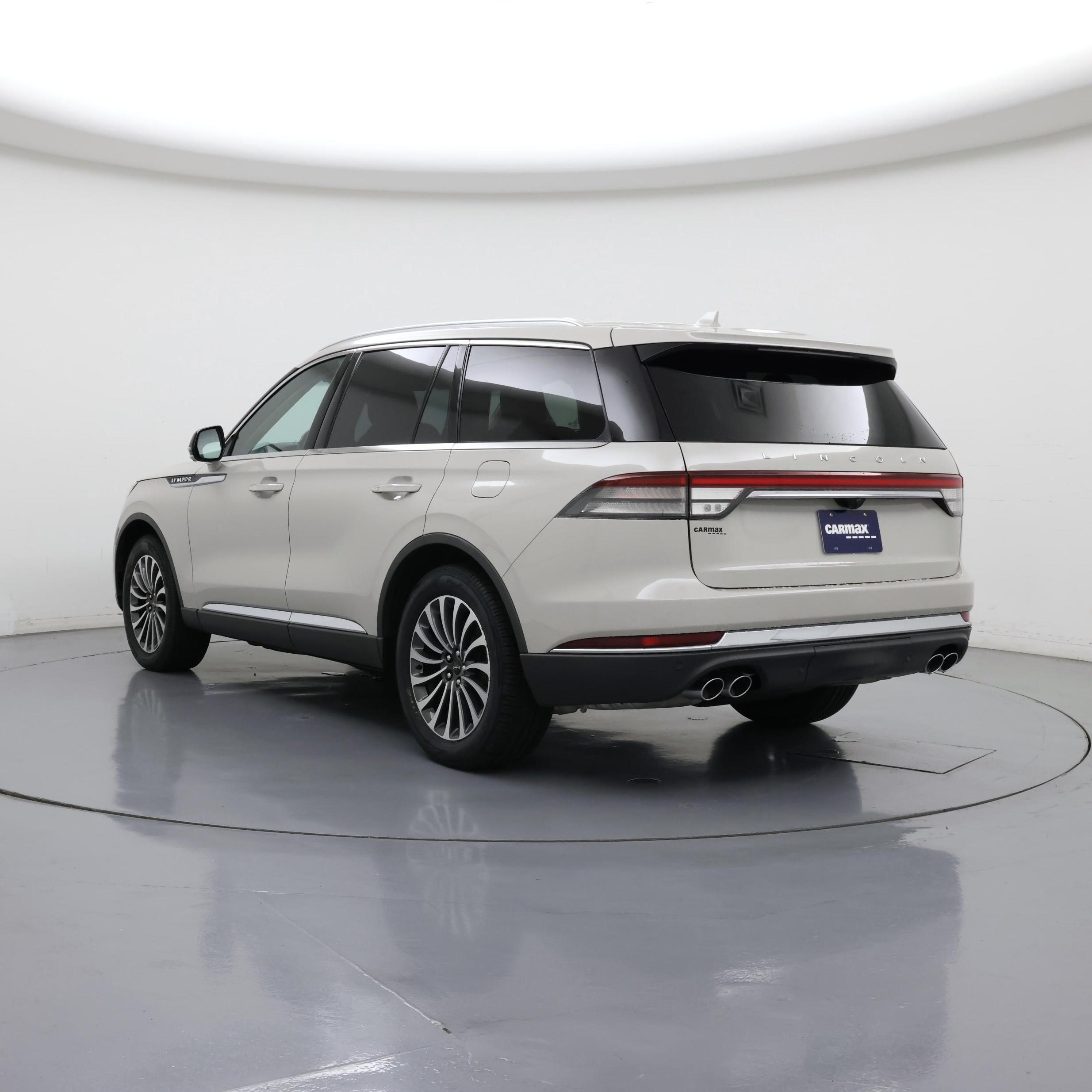 Thumbnail: 2020 Lincoln Aviator - 2