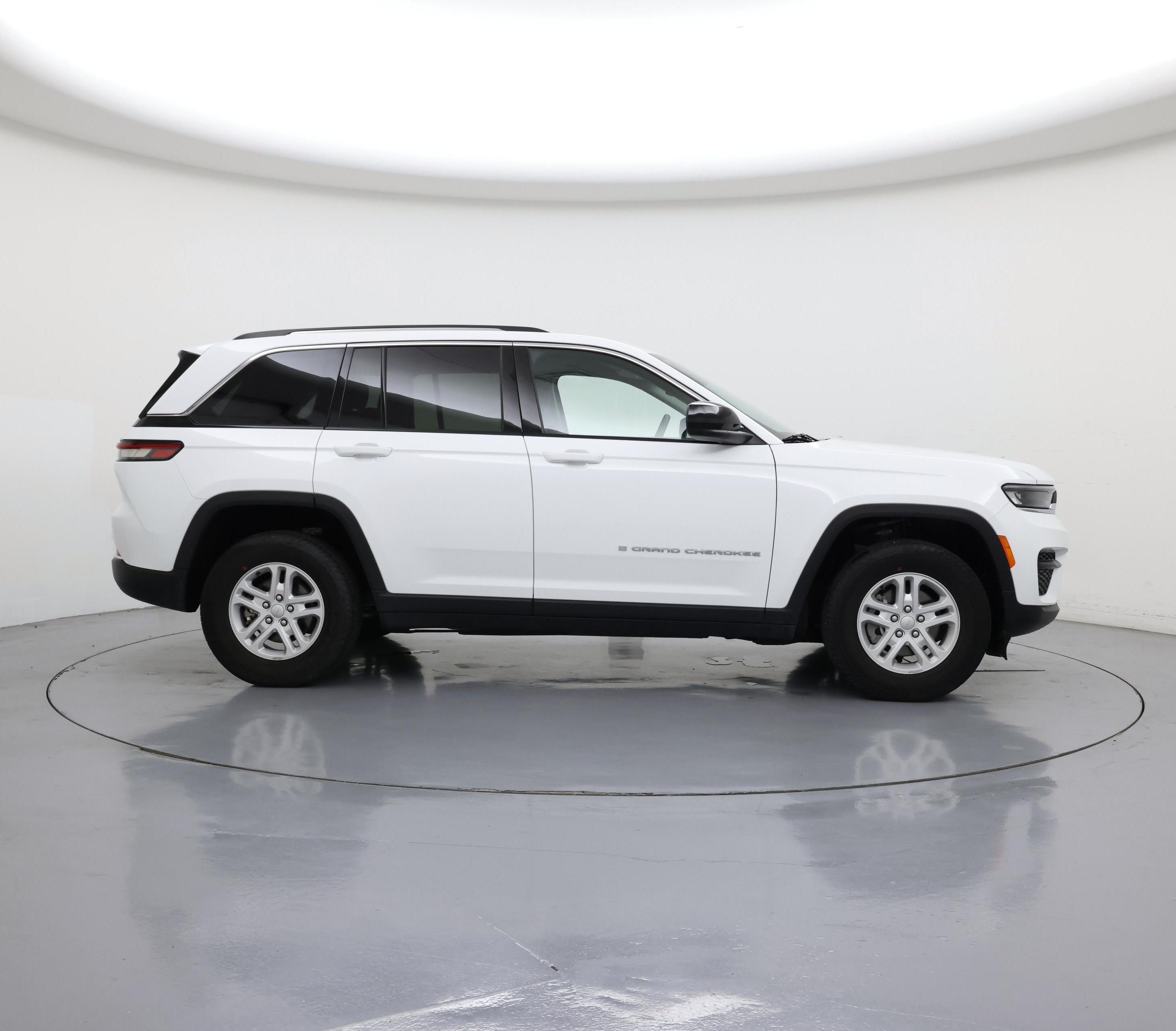 Thumbnail: 2022 Jeep Grand Cherokee - 7