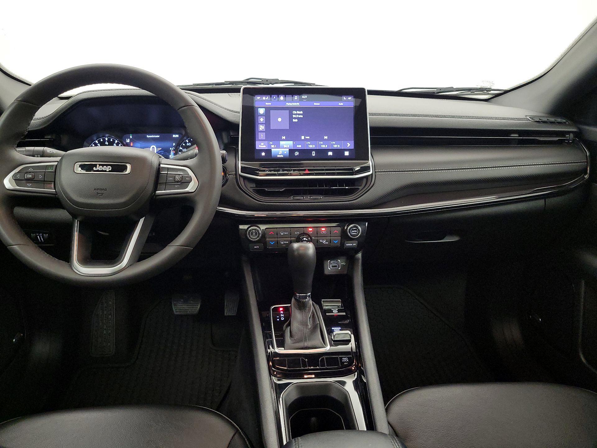 Thumbnail: 2023 Jeep Compass - 9