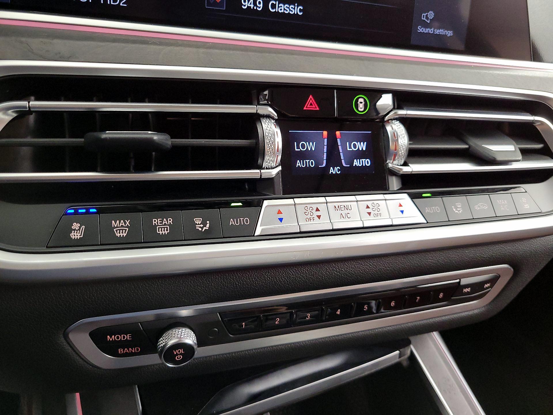 Thumbnail: 2022 BMW X7 - 15